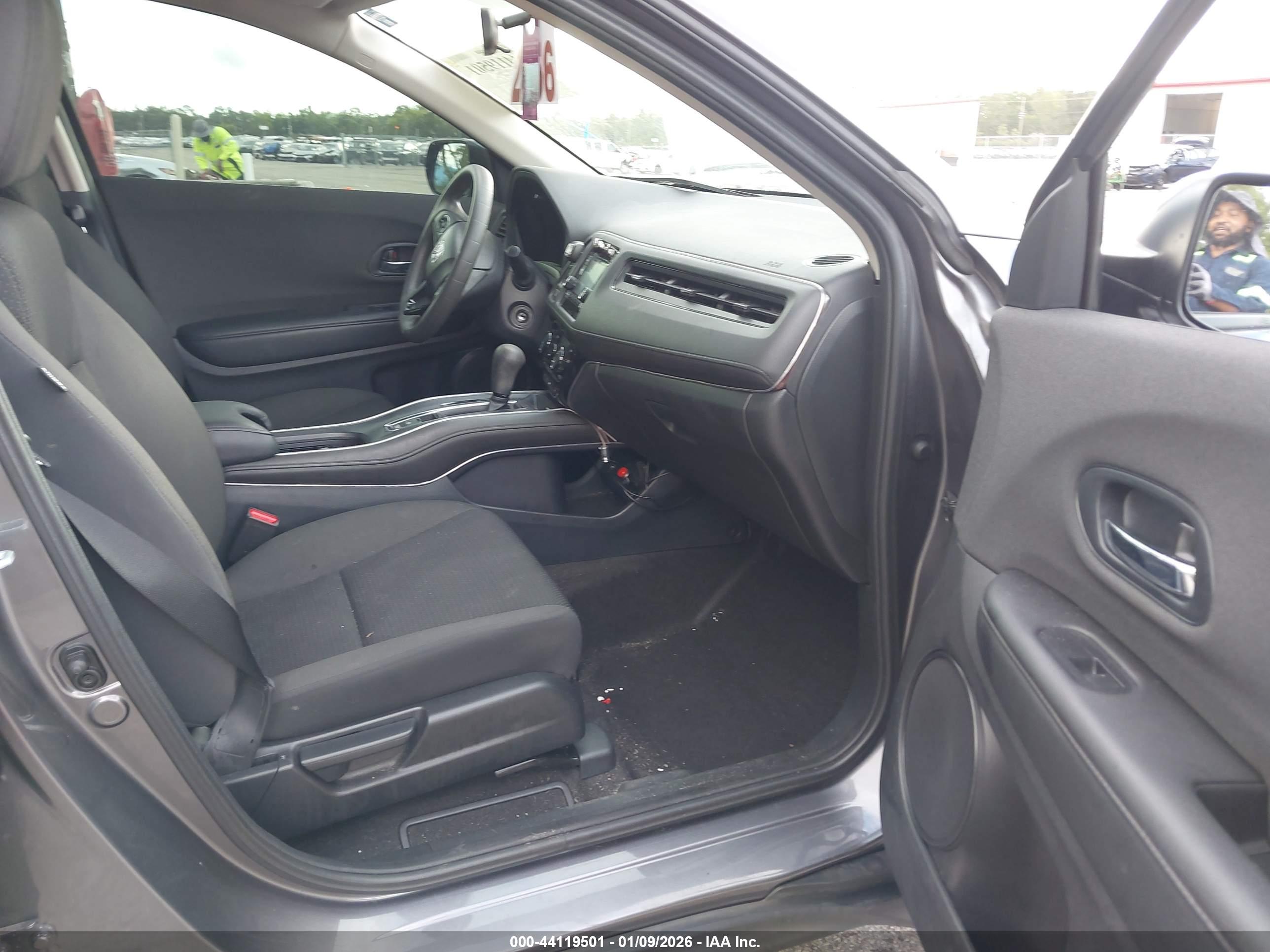 HONDA HR-V image 5
