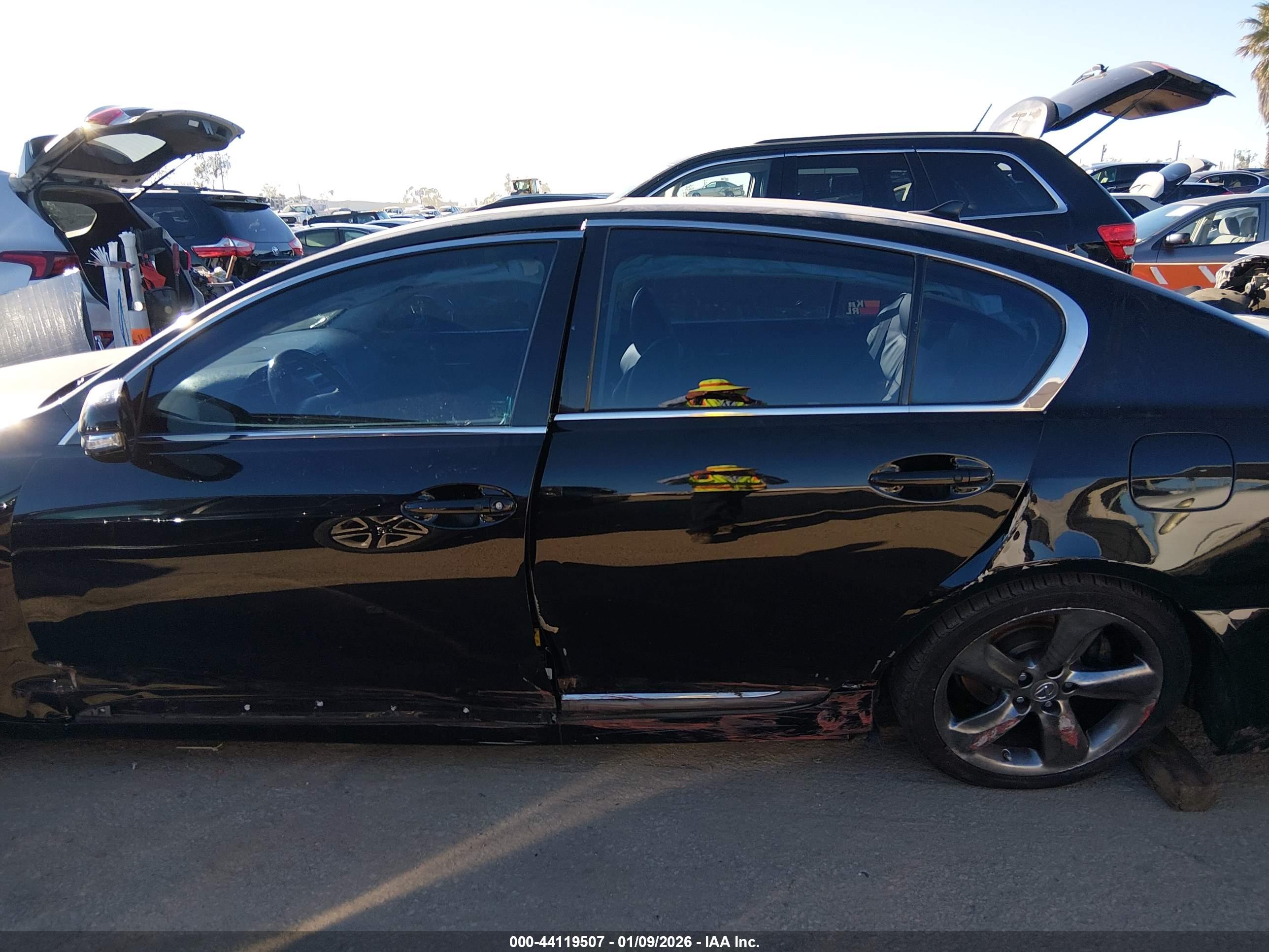 LEXUS GS image 6