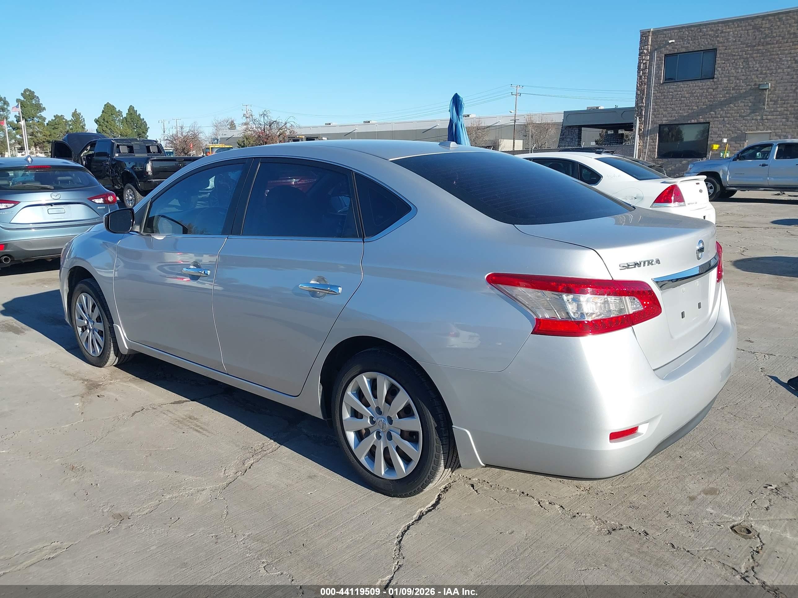 NISSAN SENTRA image 3