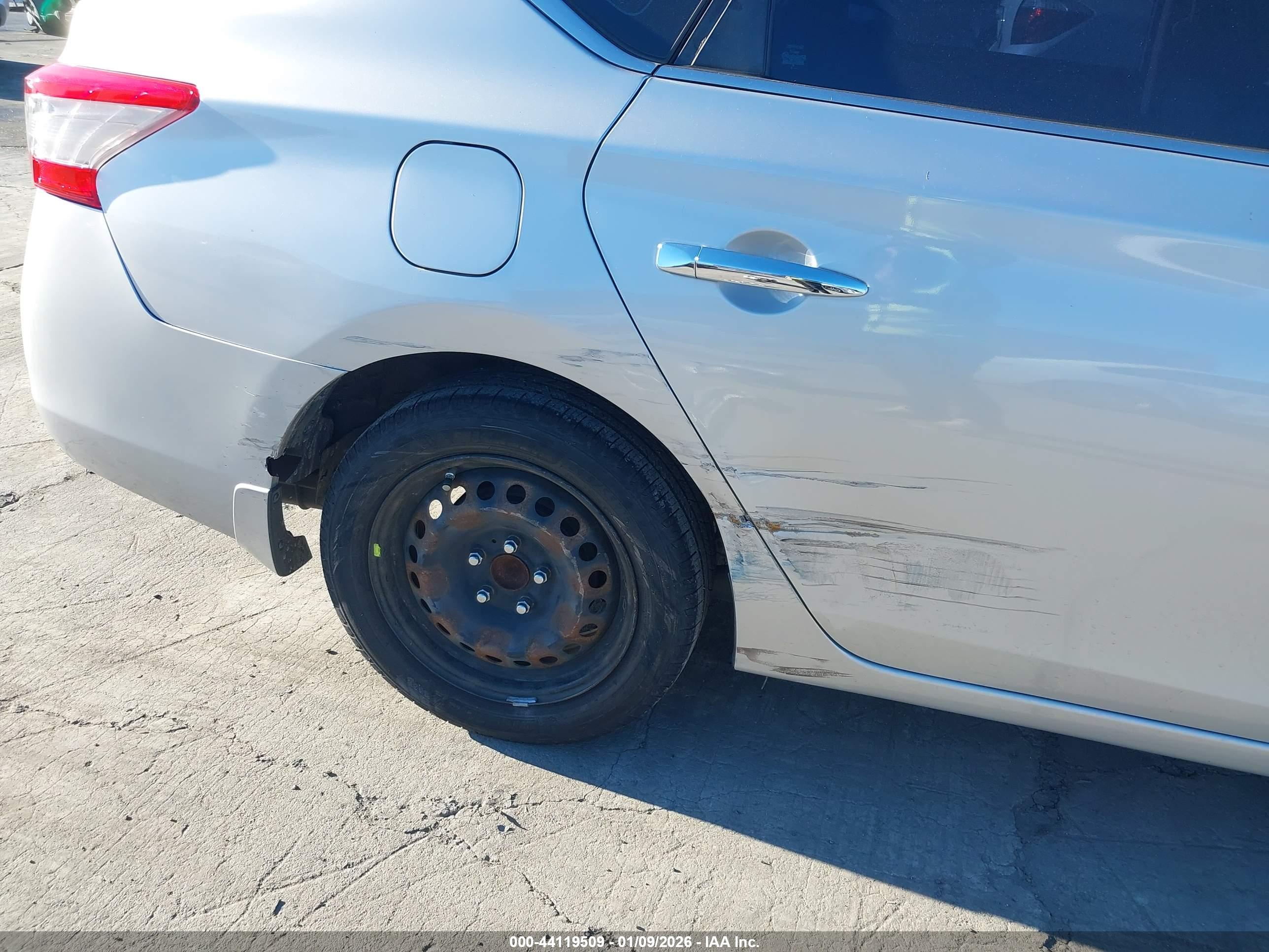 NISSAN SENTRA image 6