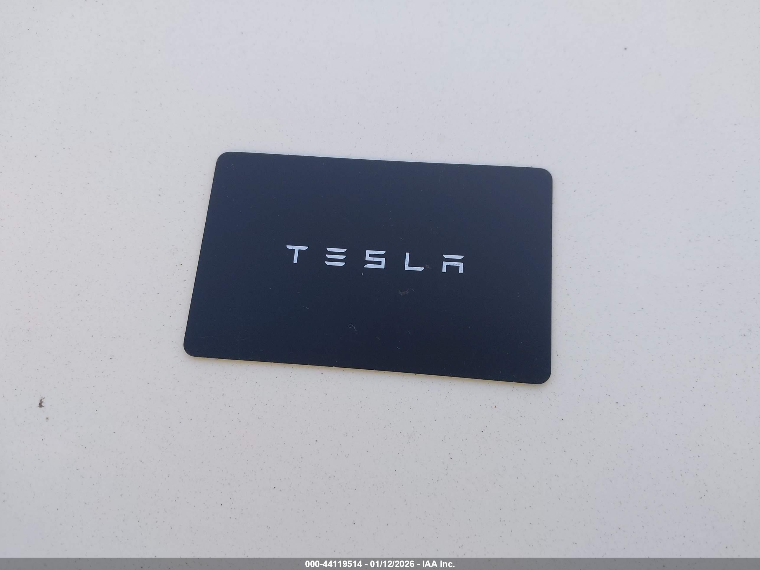 TESLA MODEL image 11