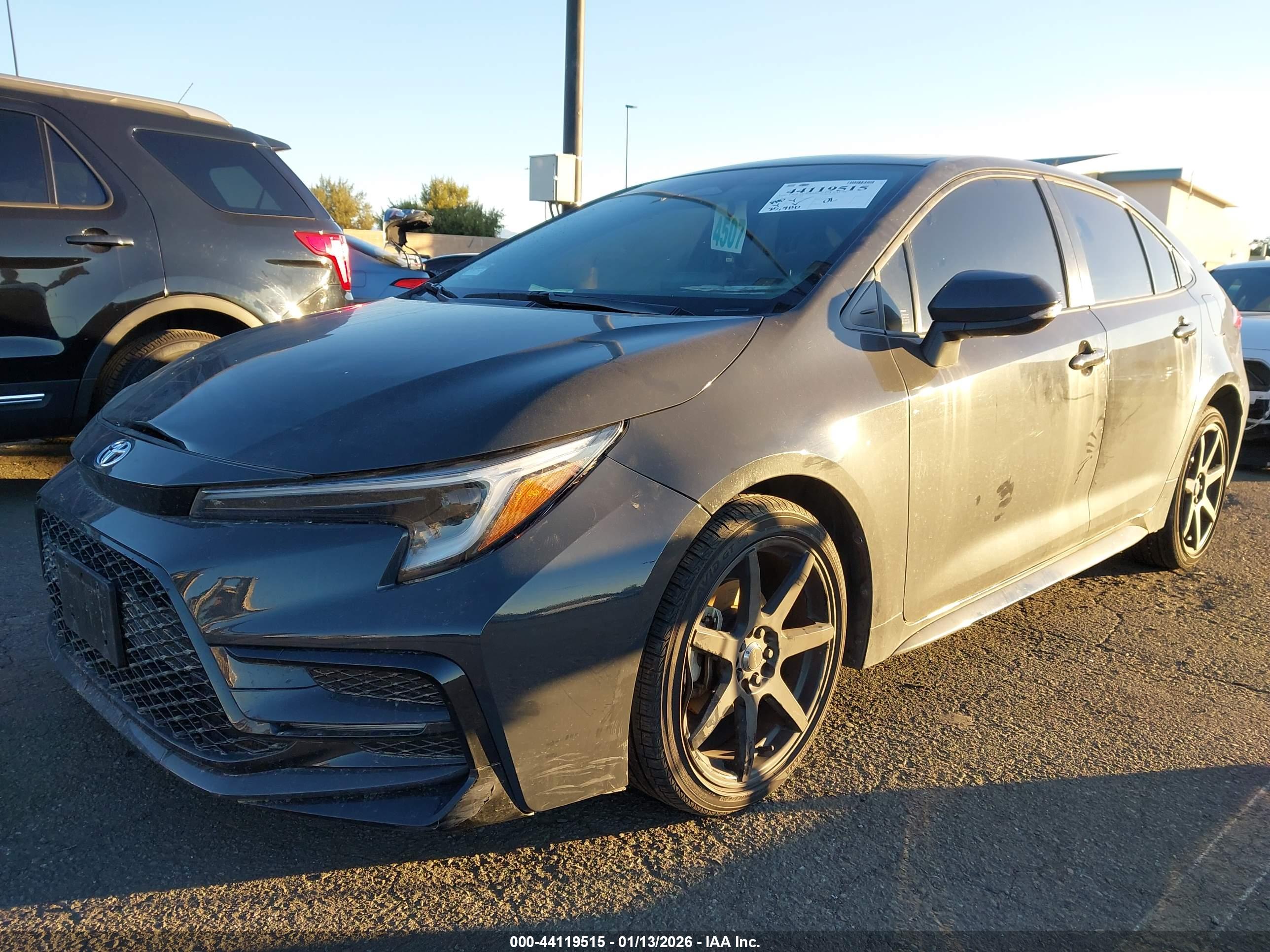 TOYOTA COROLLA image 2