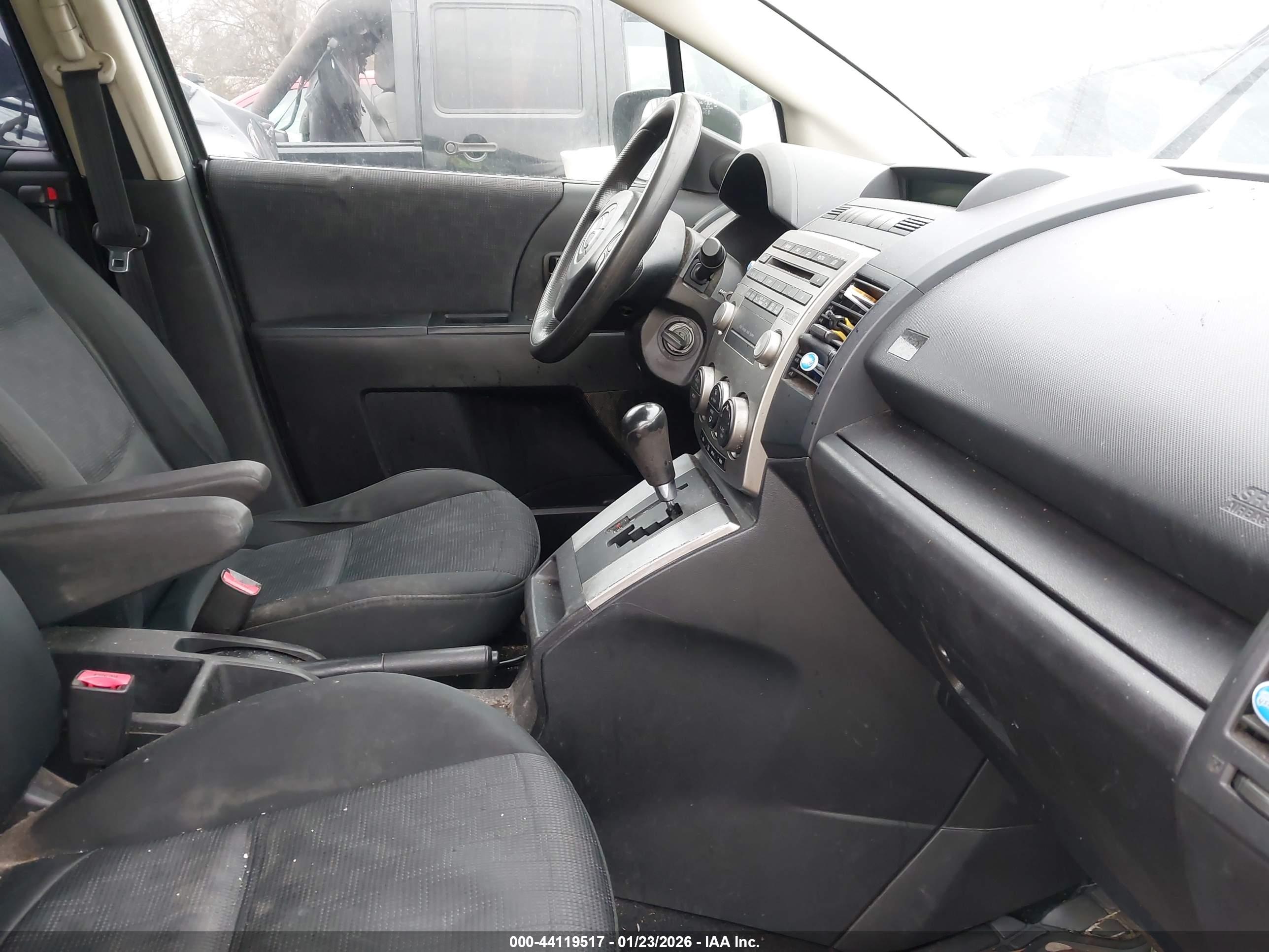 MAZDA MAZDA5 image 5