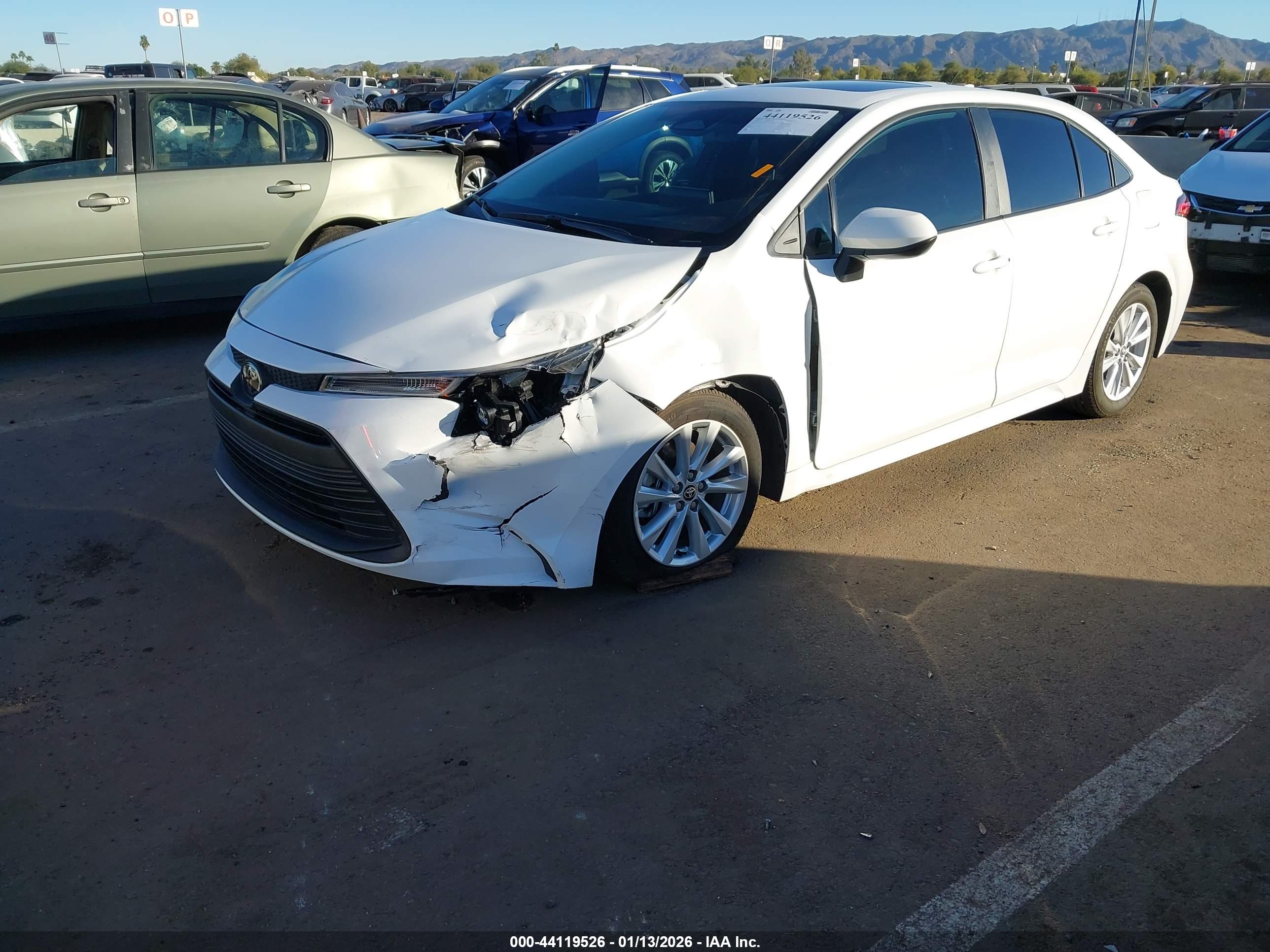 TOYOTA COROLLA image 6