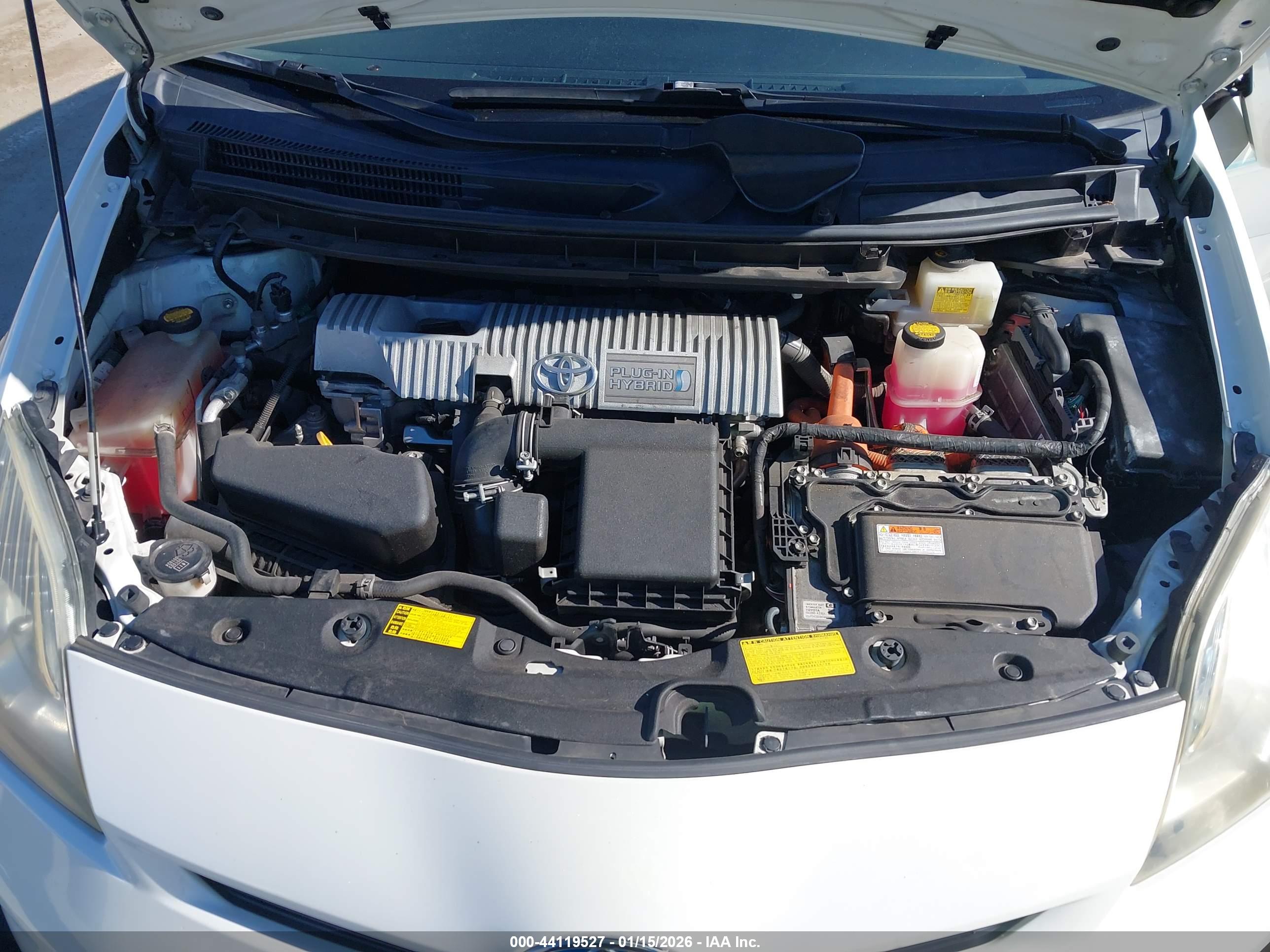 TOYOTA PRIUS image 10