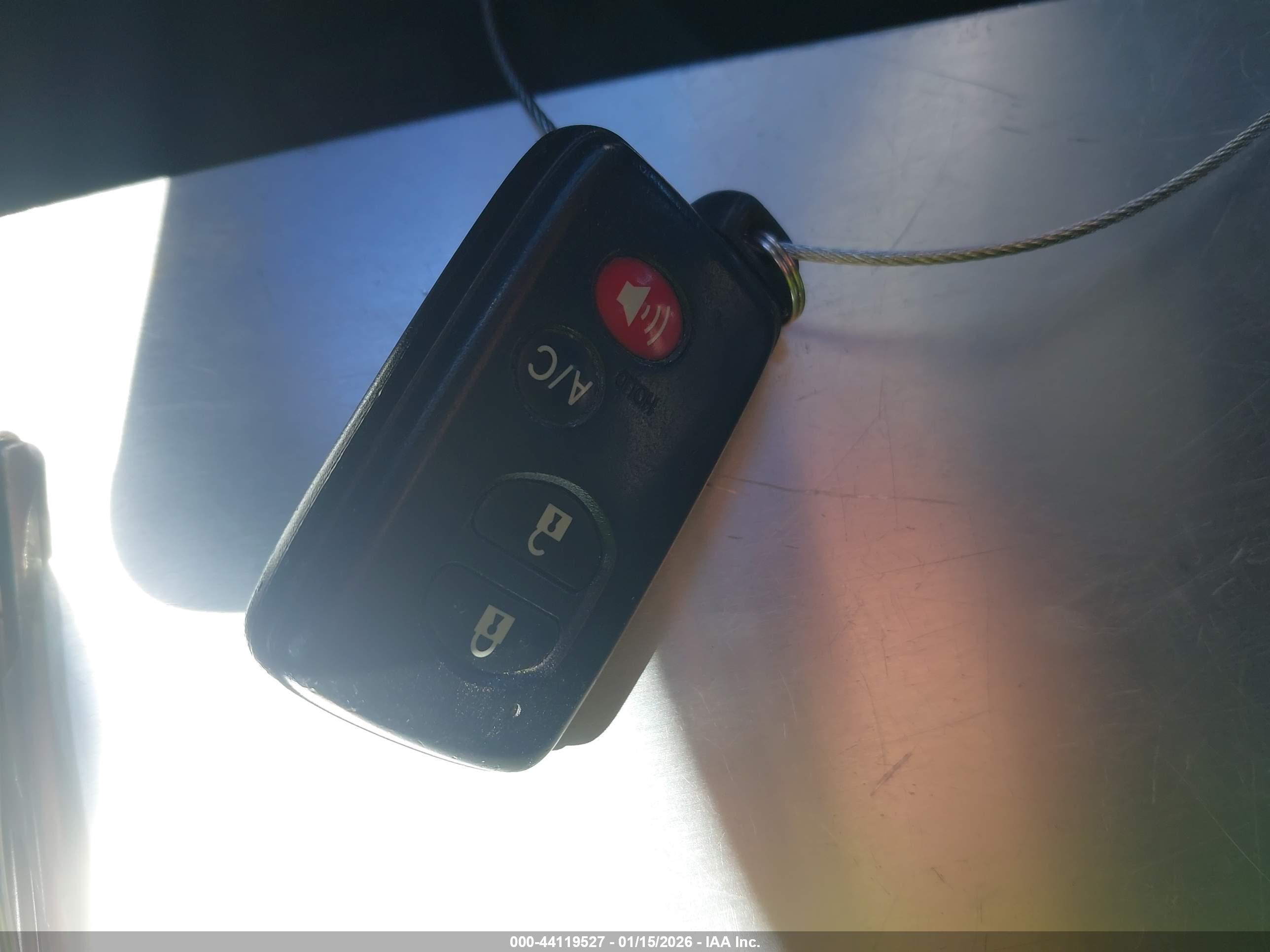TOYOTA PRIUS image 11