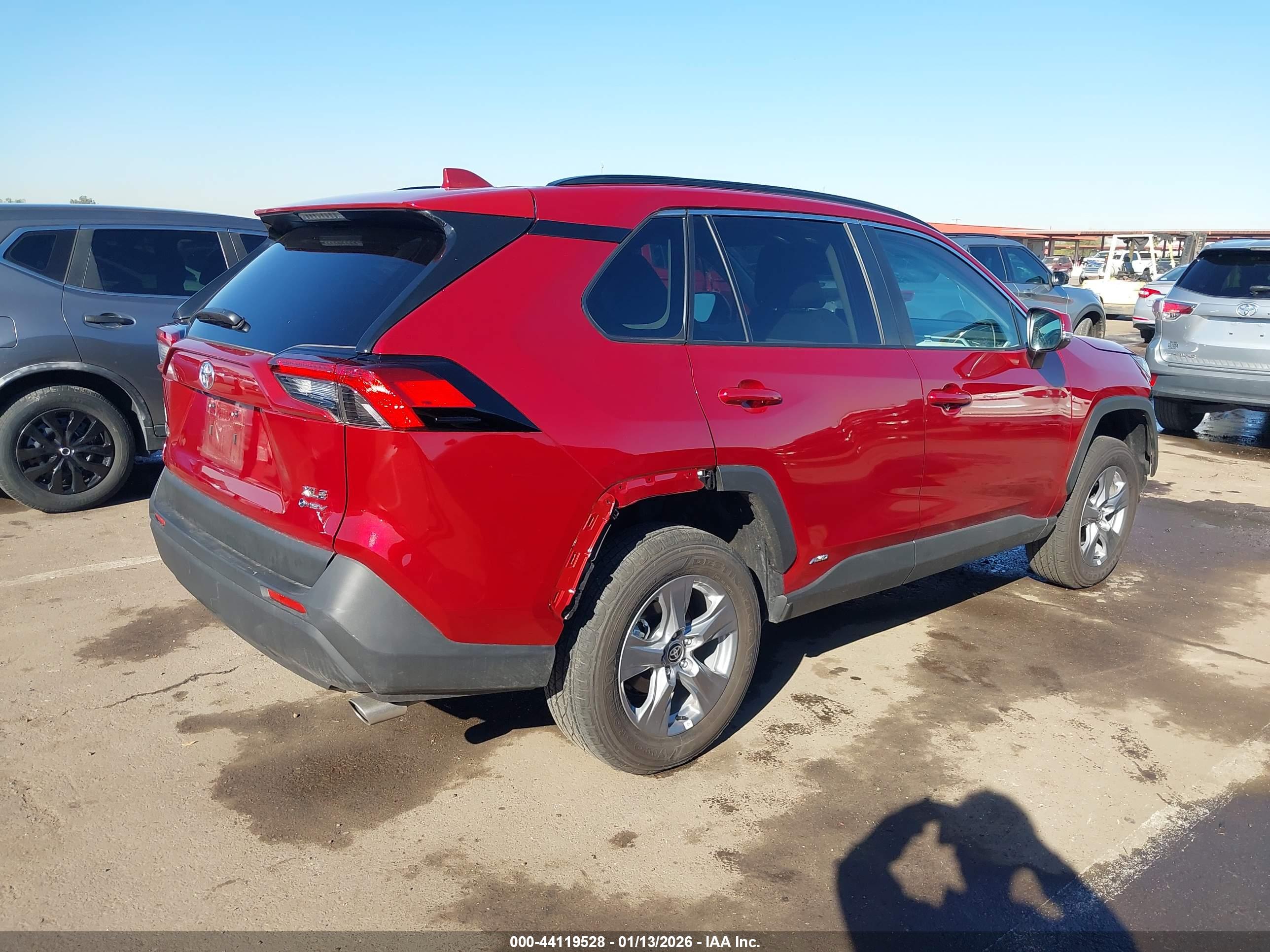 TOYOTA RAV4 image 4