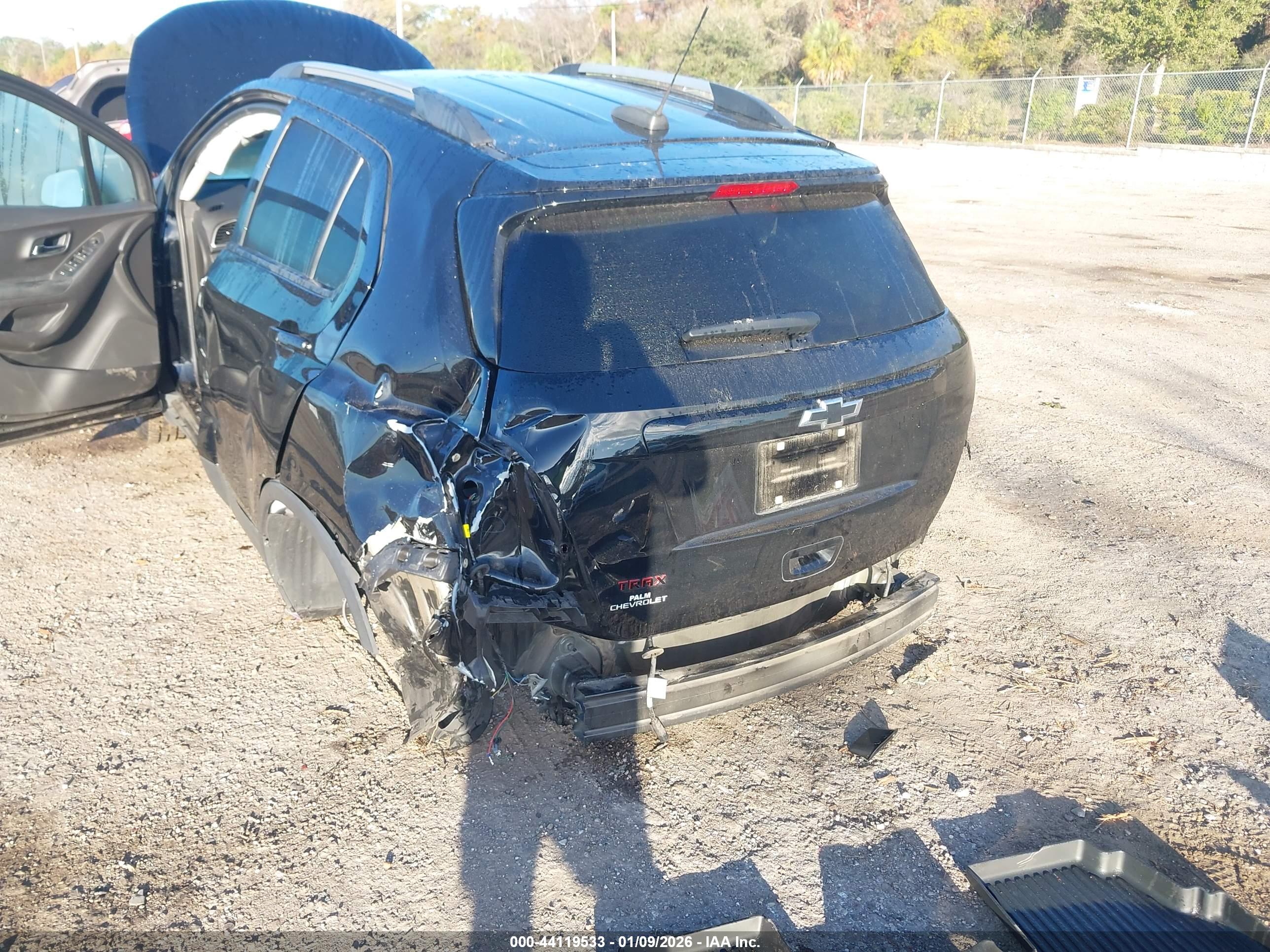 CHEVROLET TRAX image 6
