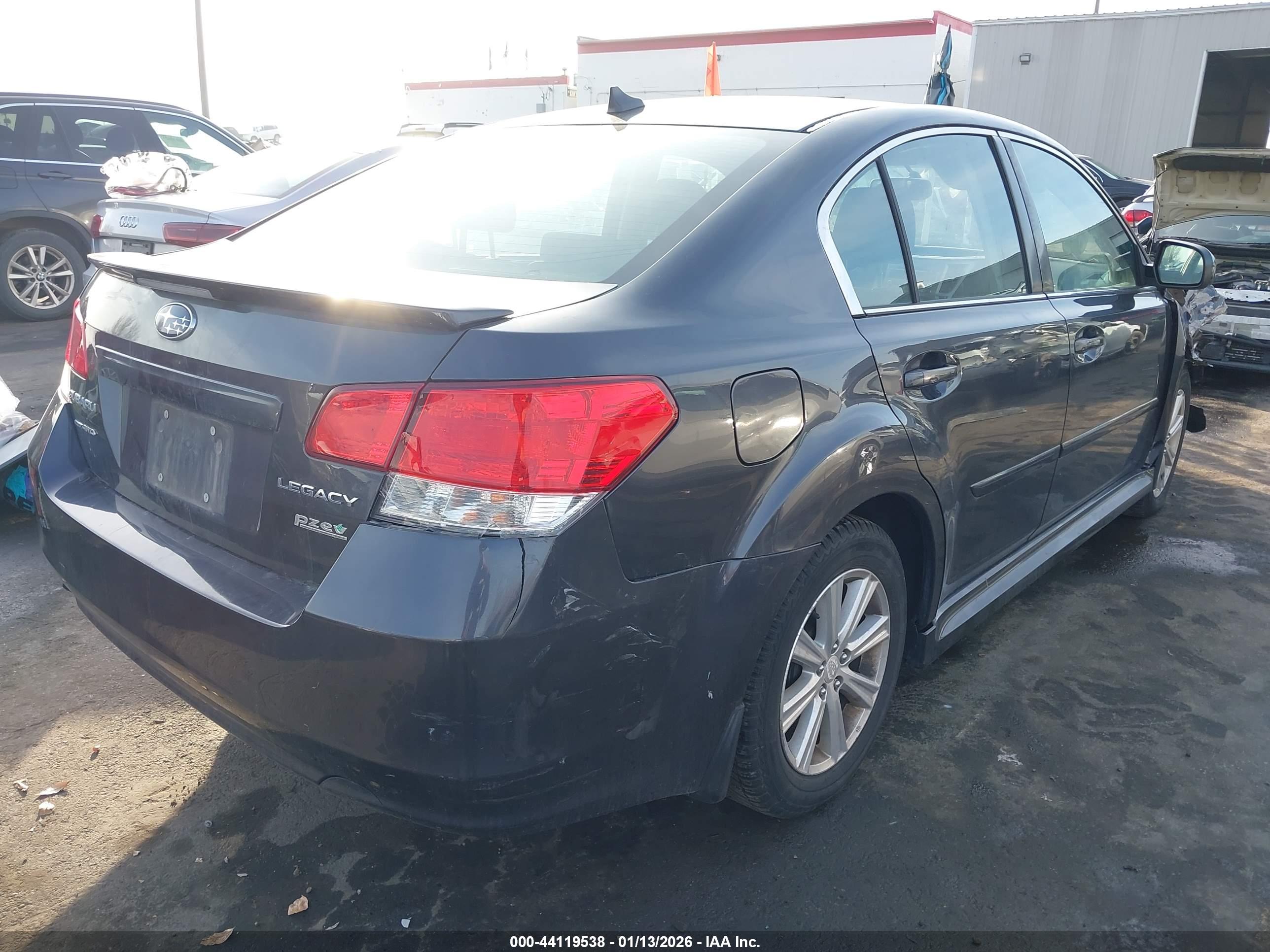 SUBARU LEGACY image 4