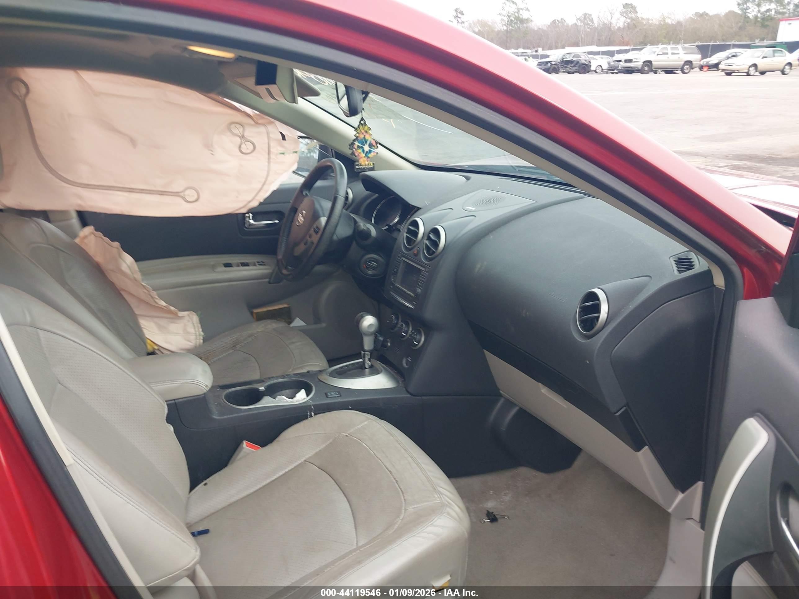 NISSAN ROGUE image 5