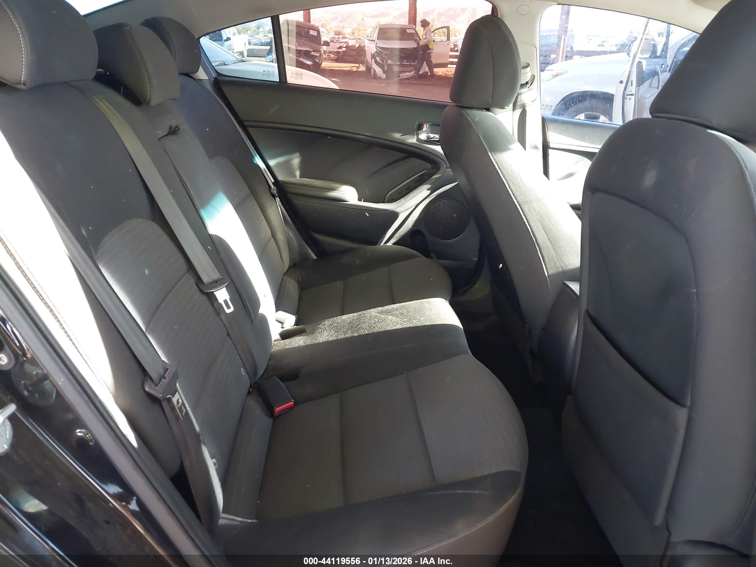 KIA FORTE image 8