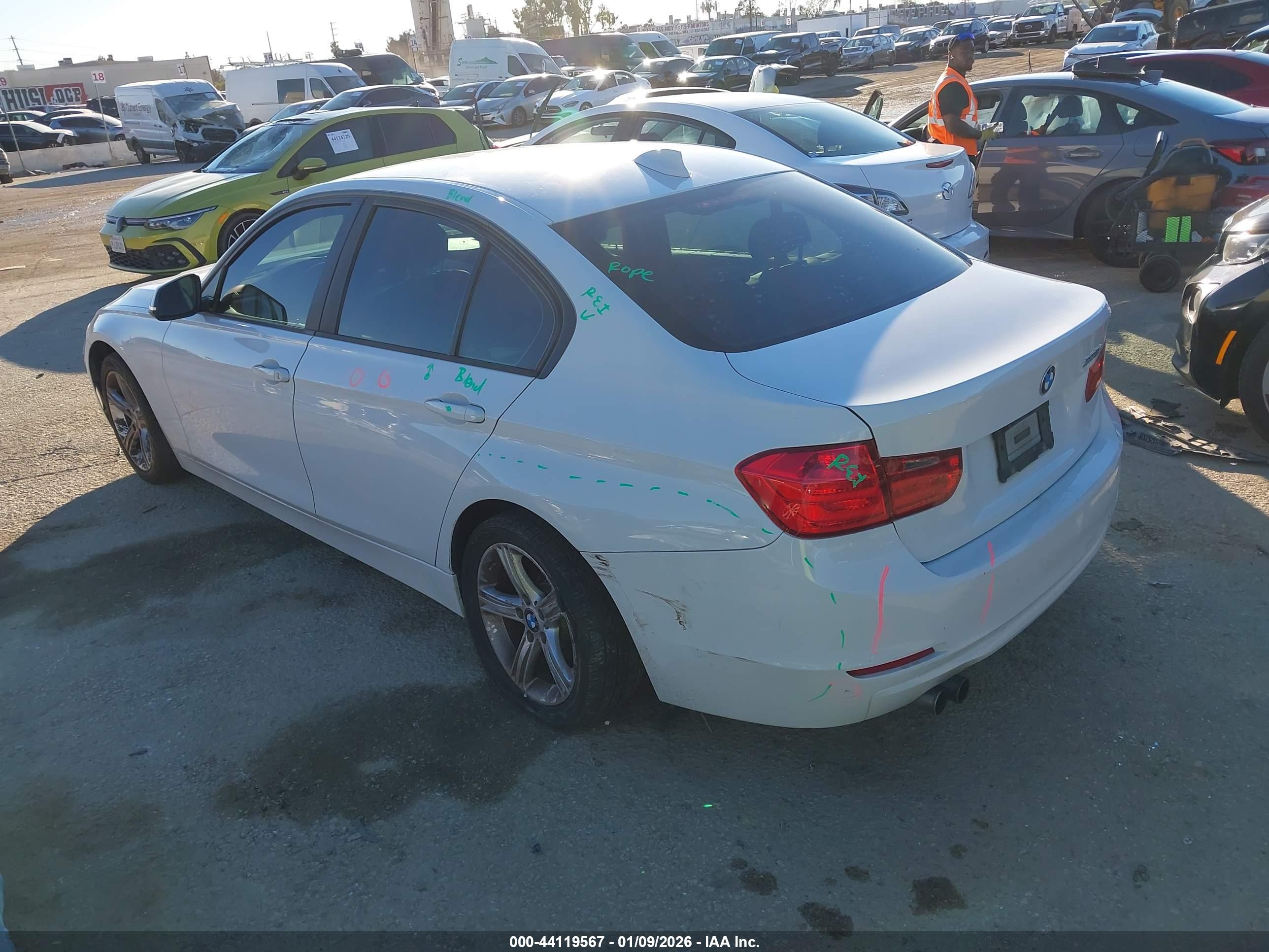 BMW 328I image 3