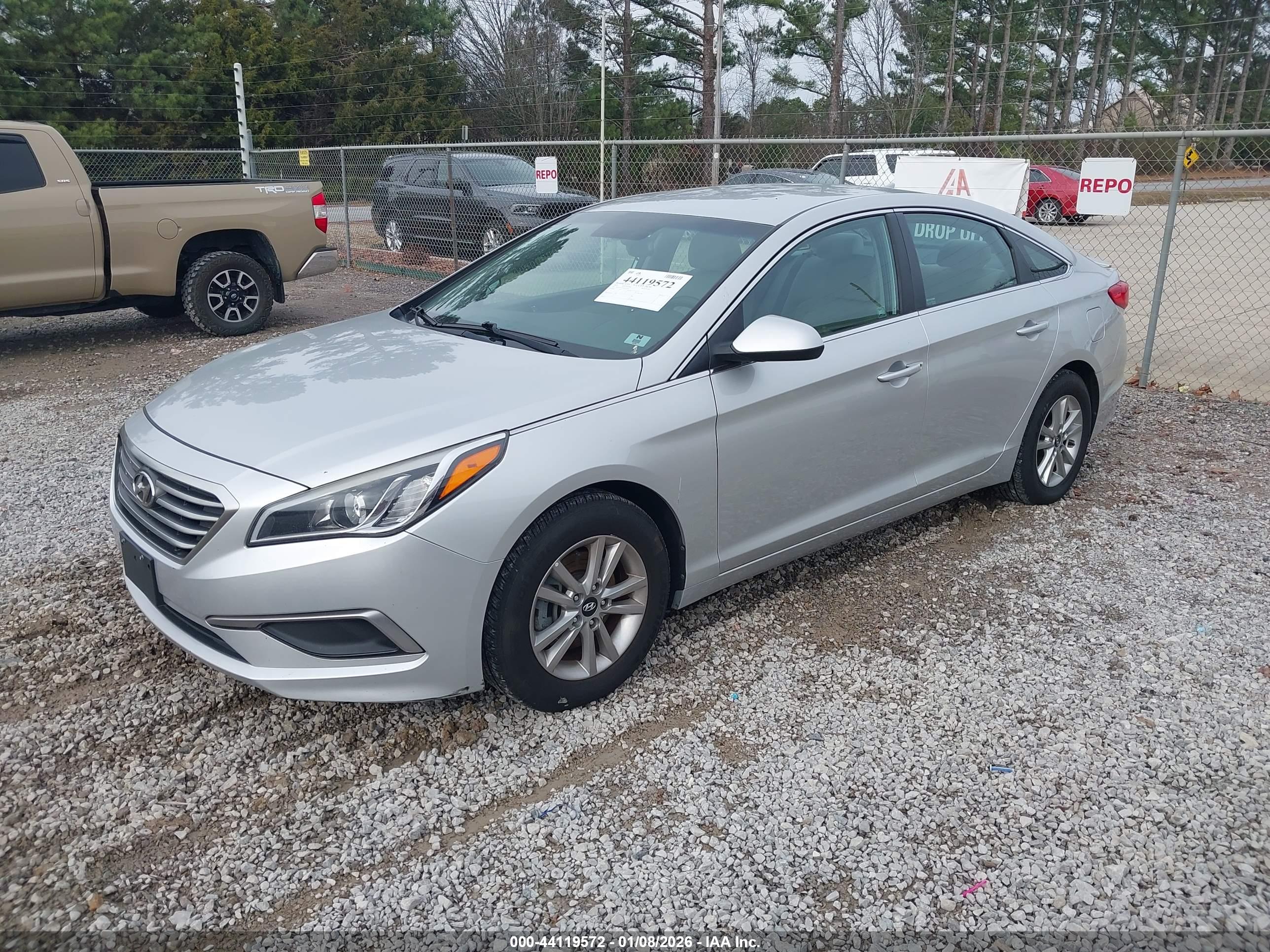 HYUNDAI SONATA image 2
