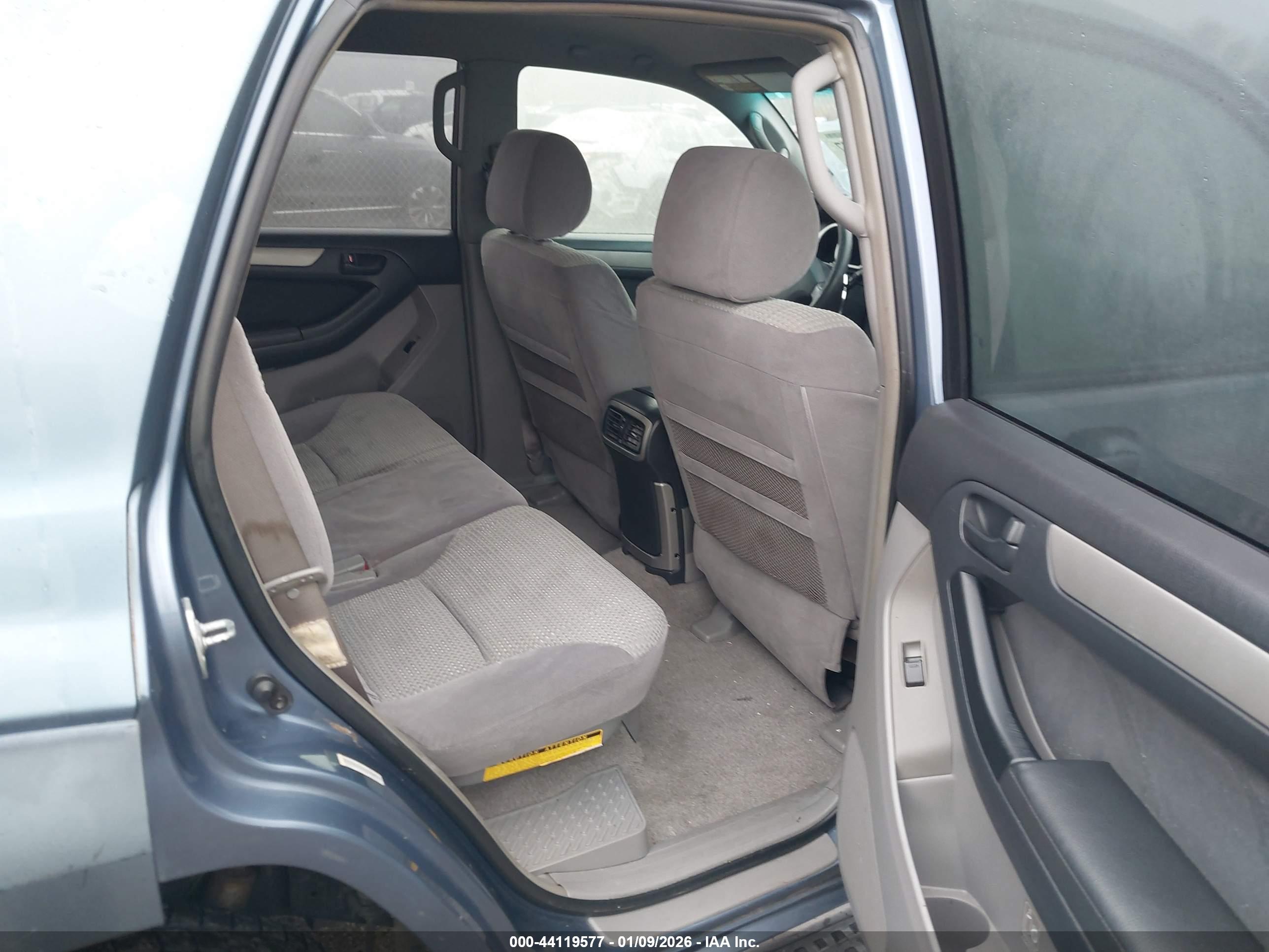 TOYOTA 4RUNNER image 8