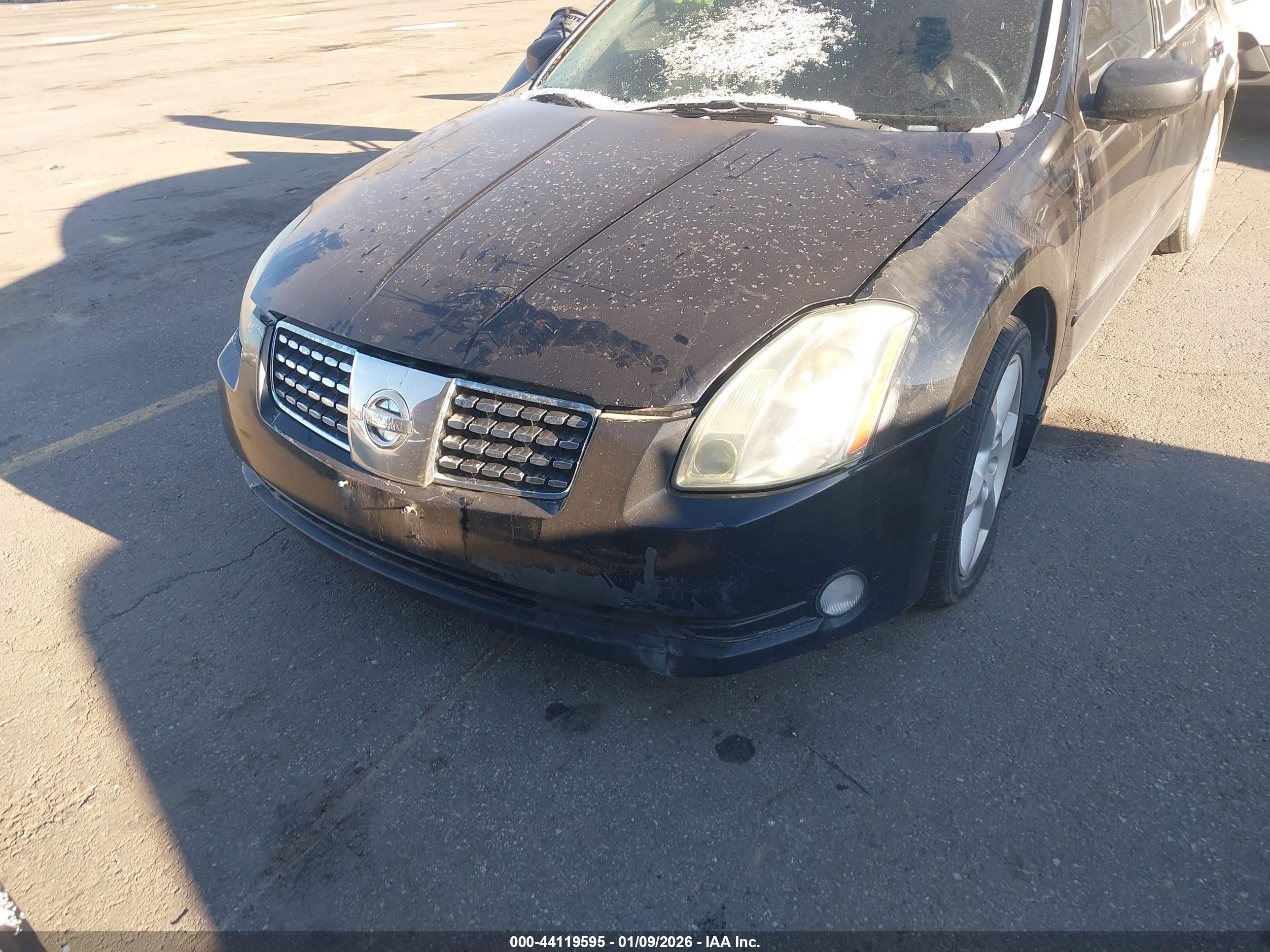 NISSAN MAXIMA image 6