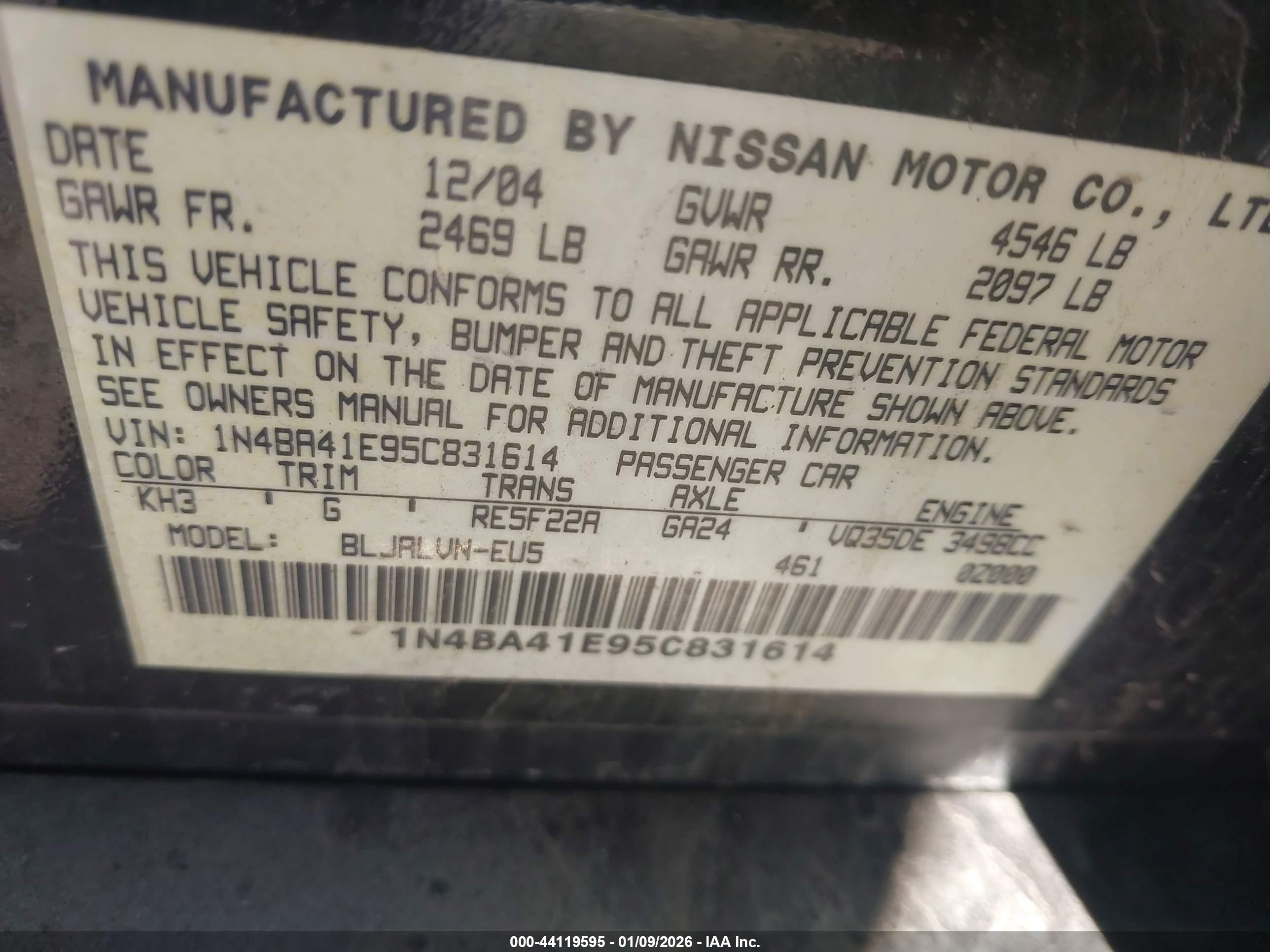 NISSAN MAXIMA image 9