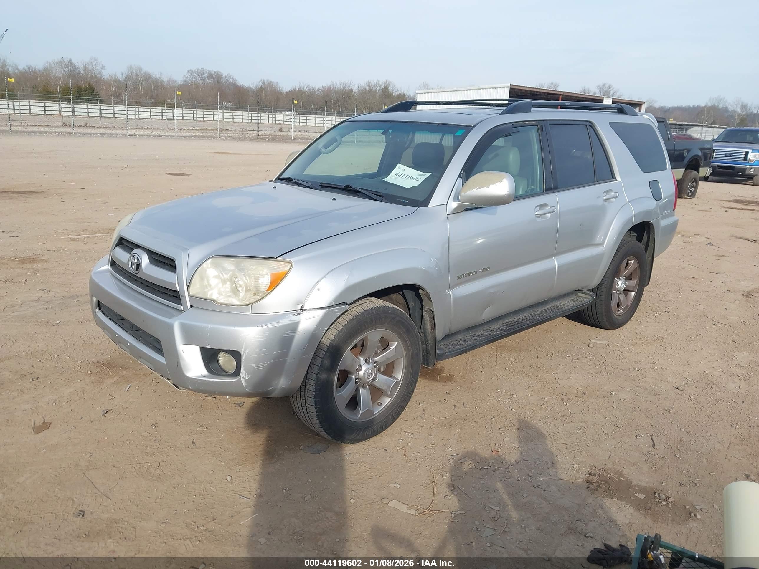 TOYOTA 4RUNNER image 6