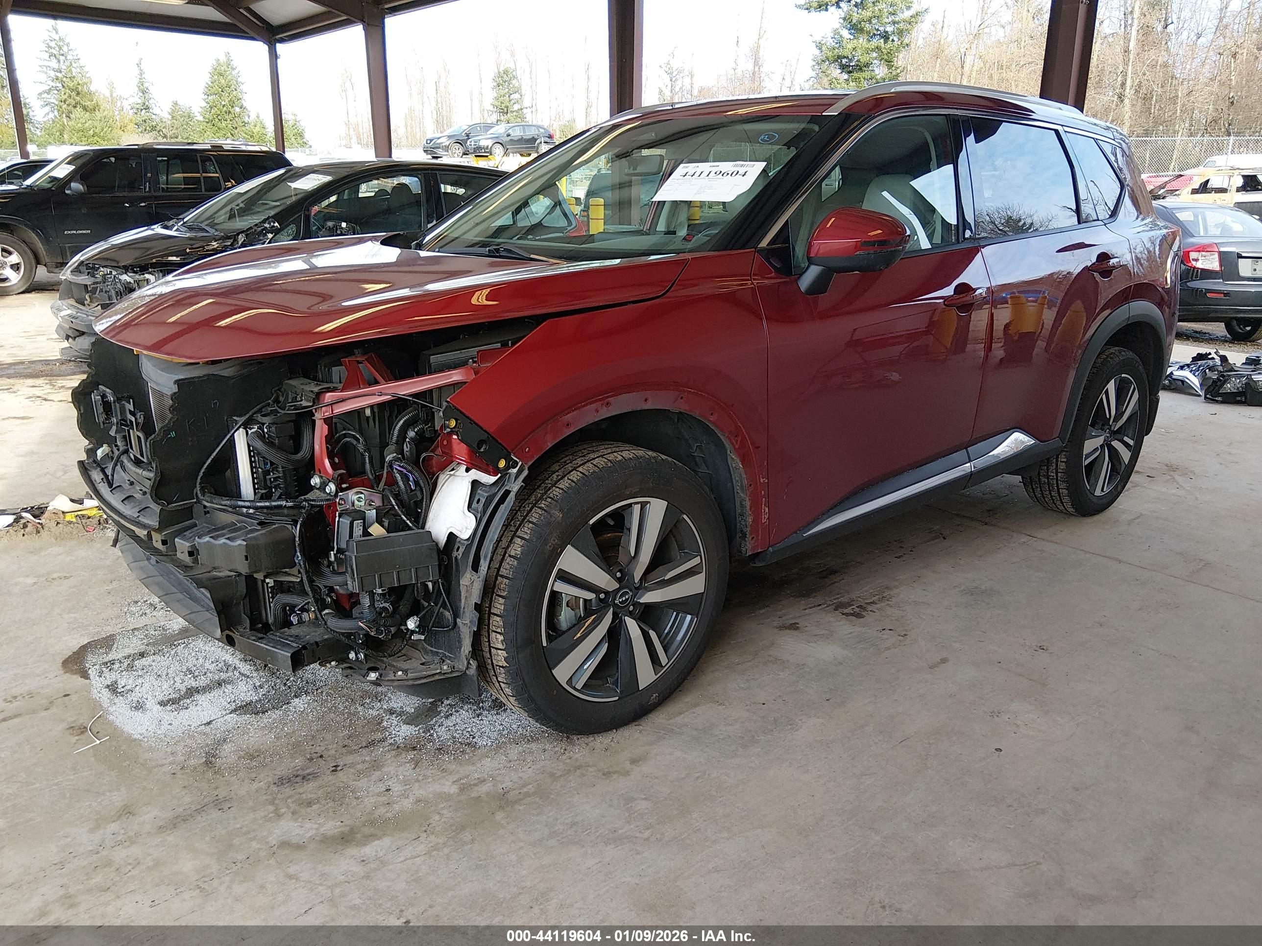 NISSAN ROGUE image 2