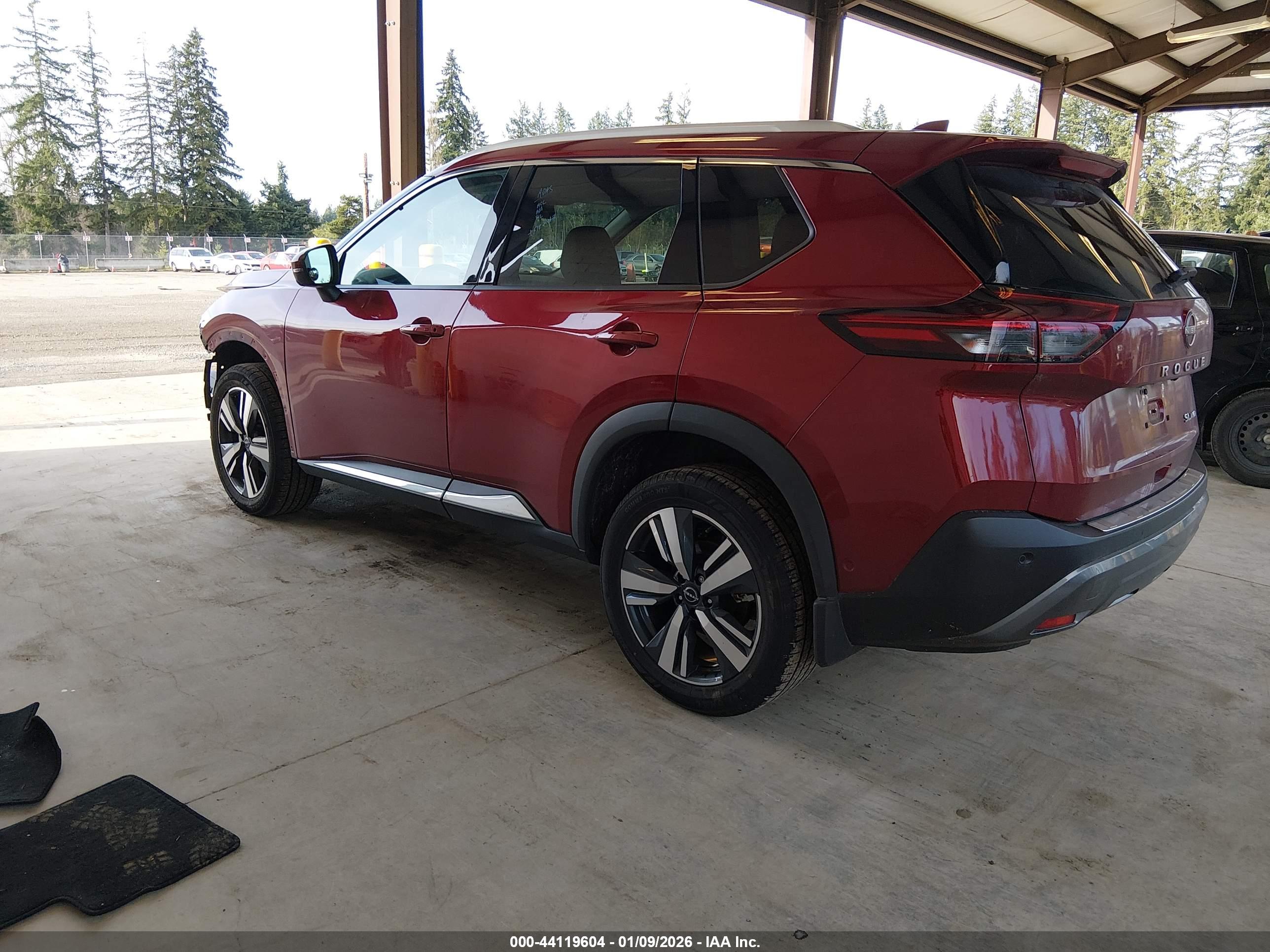 NISSAN ROGUE image 3