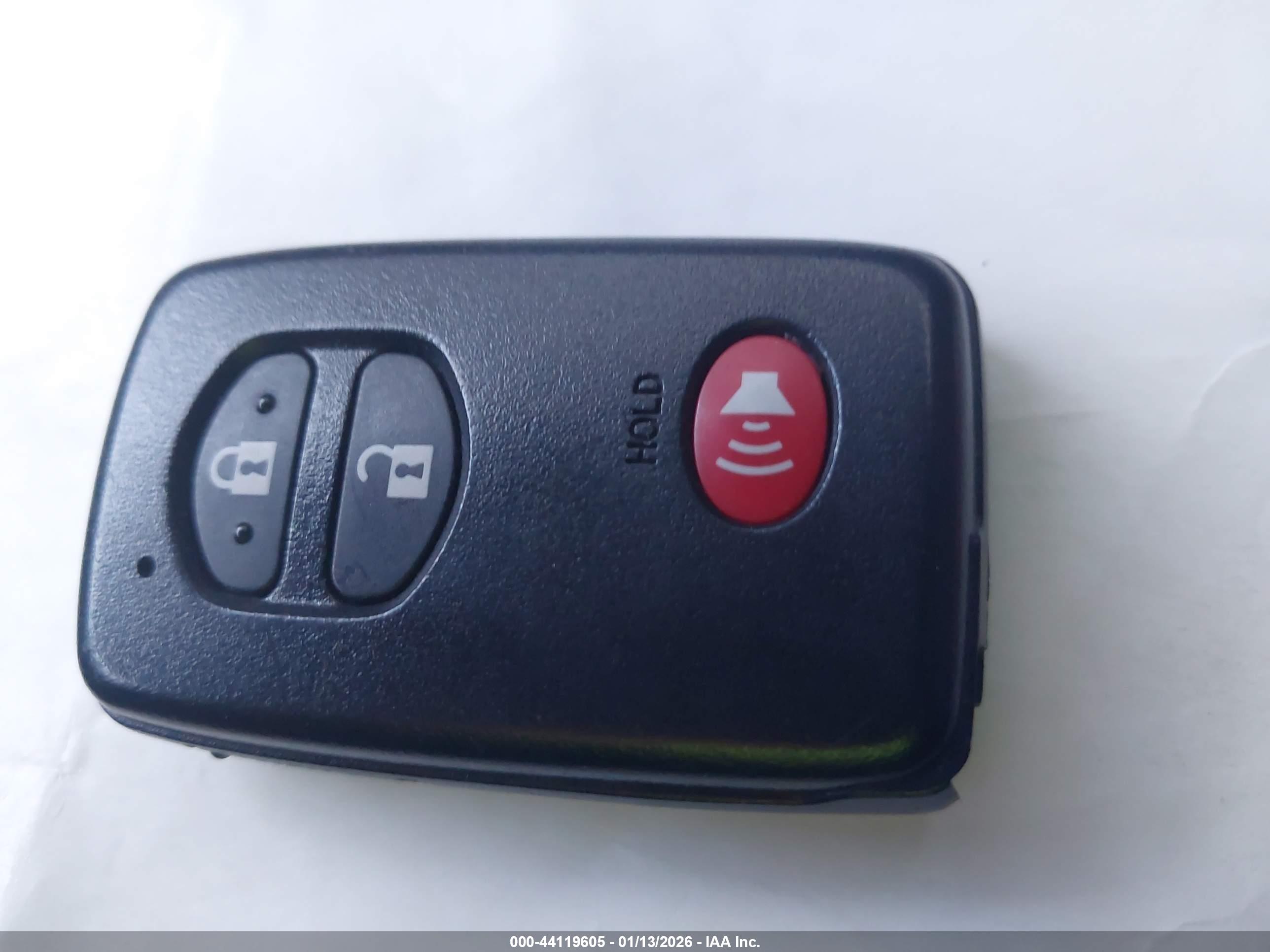 TOYOTA PRIUS image 11
