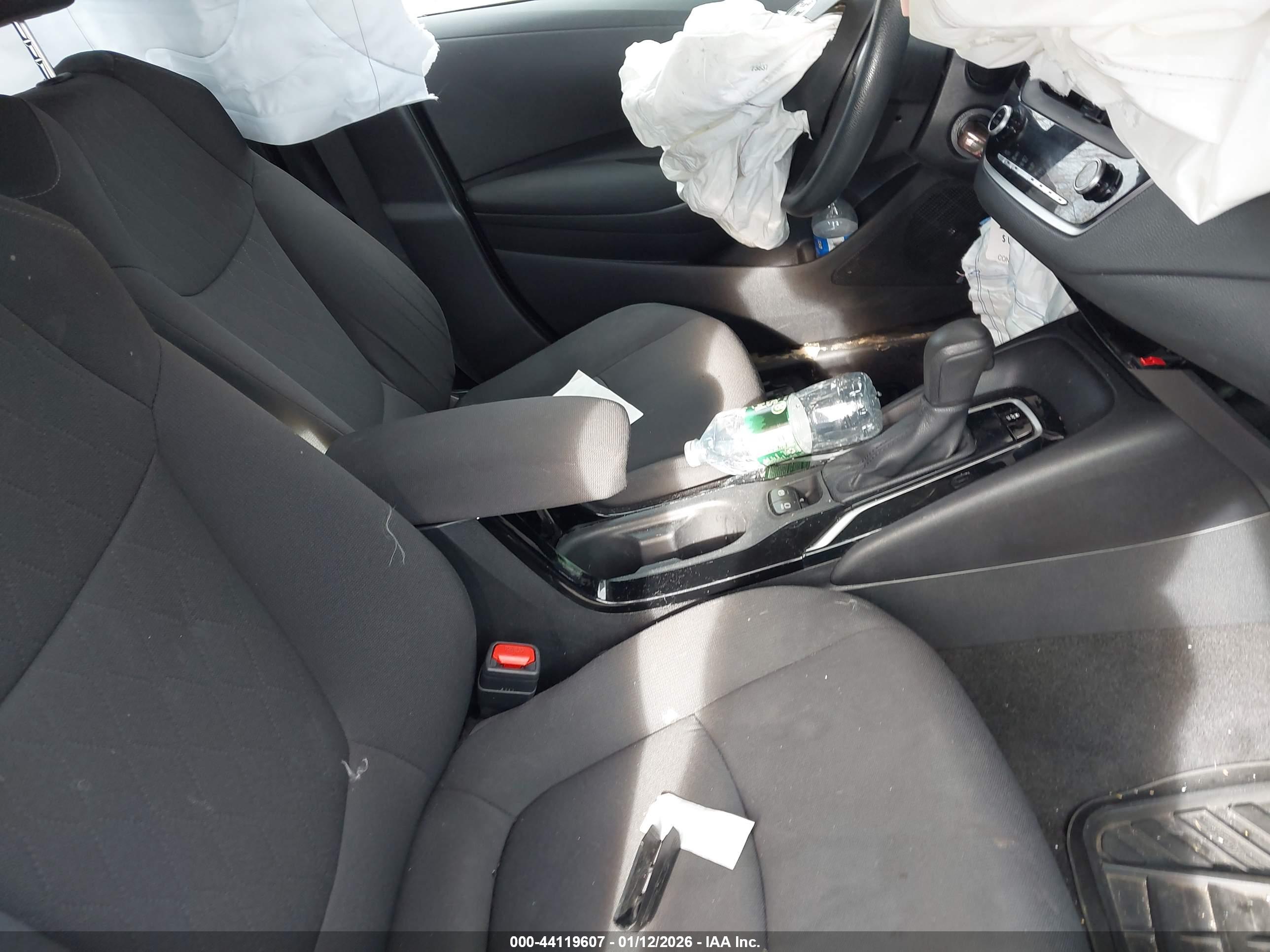 TOYOTA COROLLA image 5