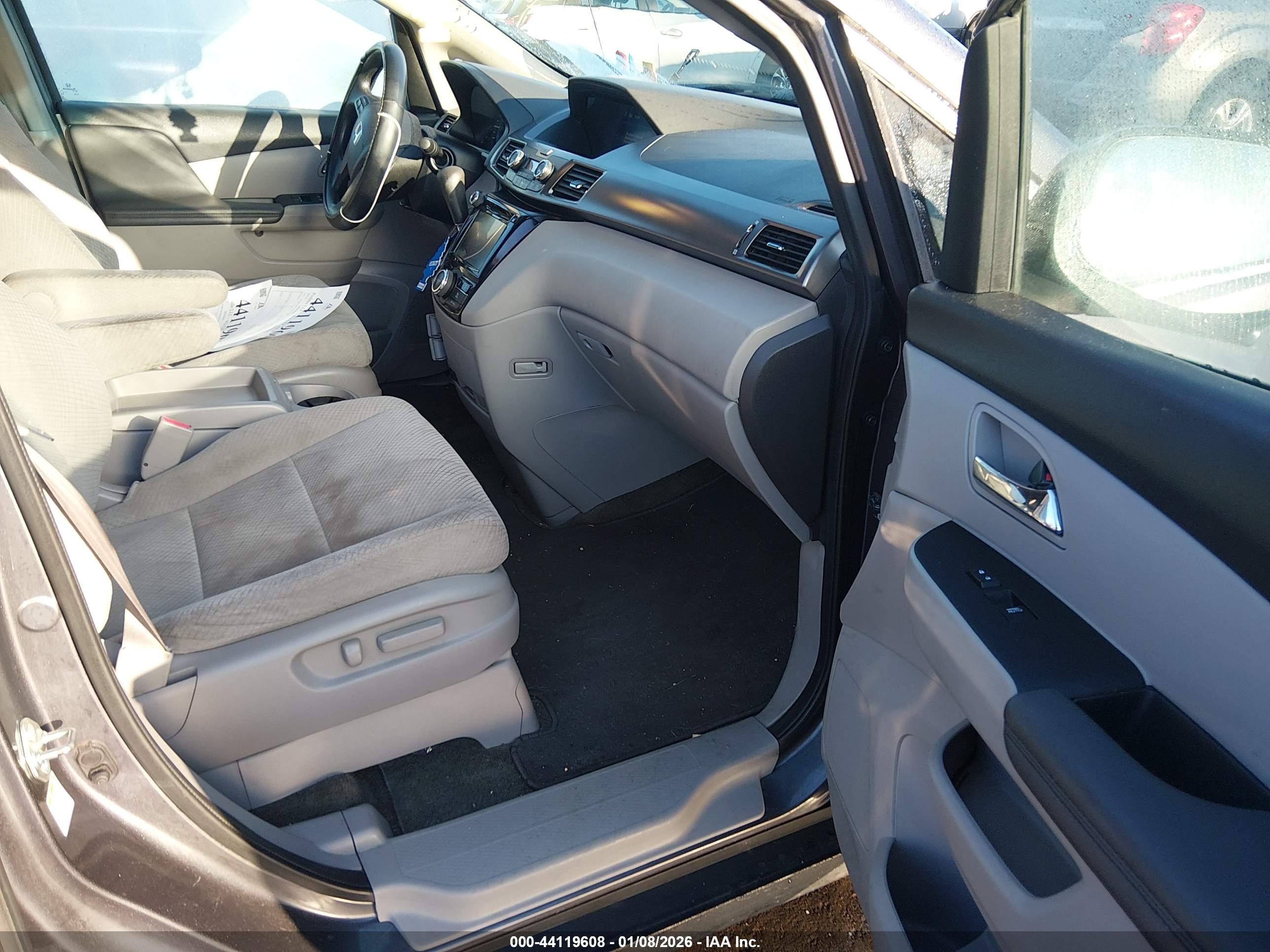 HONDA ODYSSEY image 5
