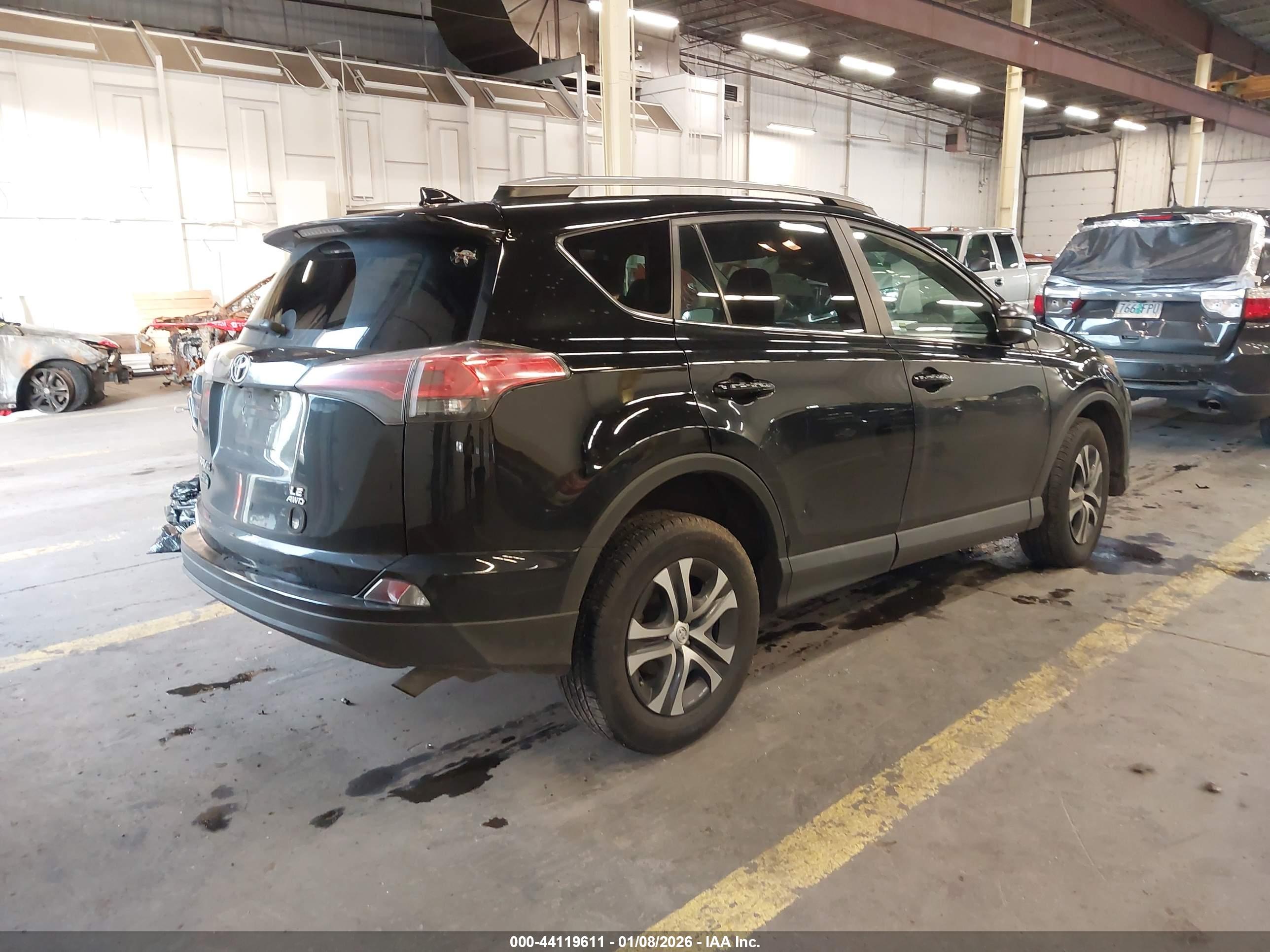 TOYOTA RAV4 image 4
