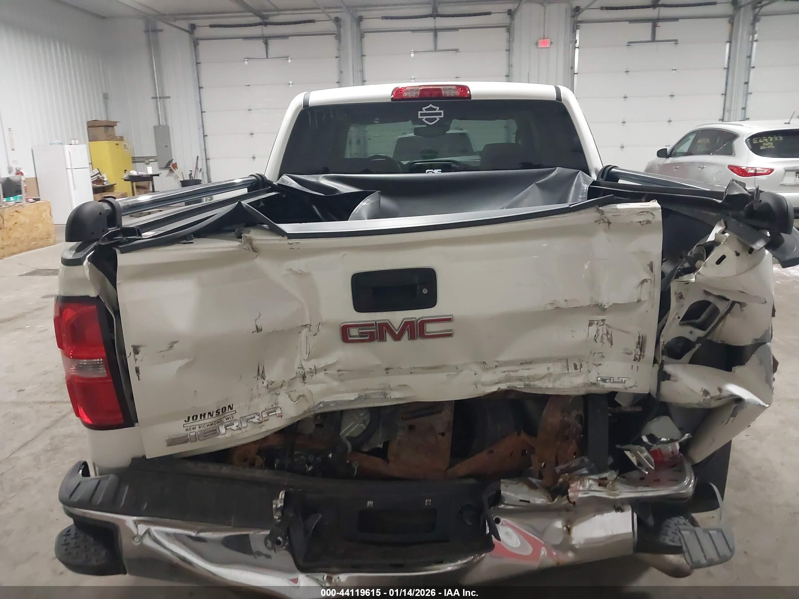 GMC SIERRA image 6
