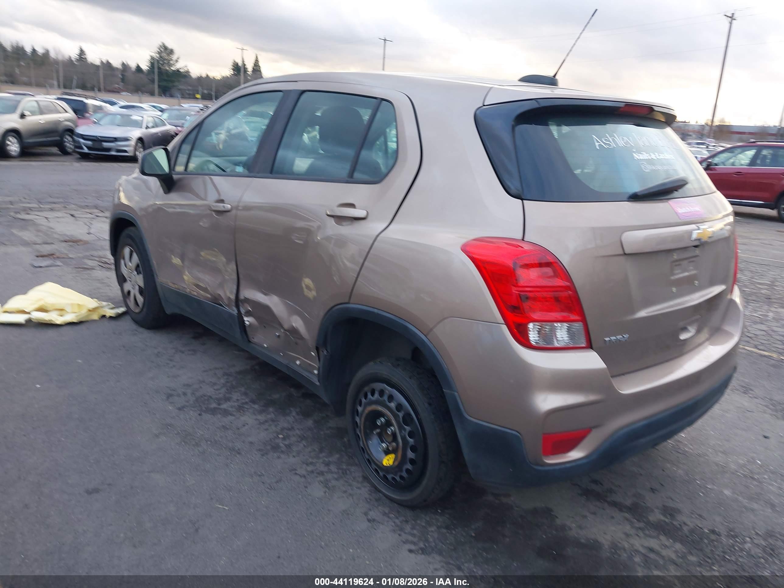 CHEVROLET TRAX image 3