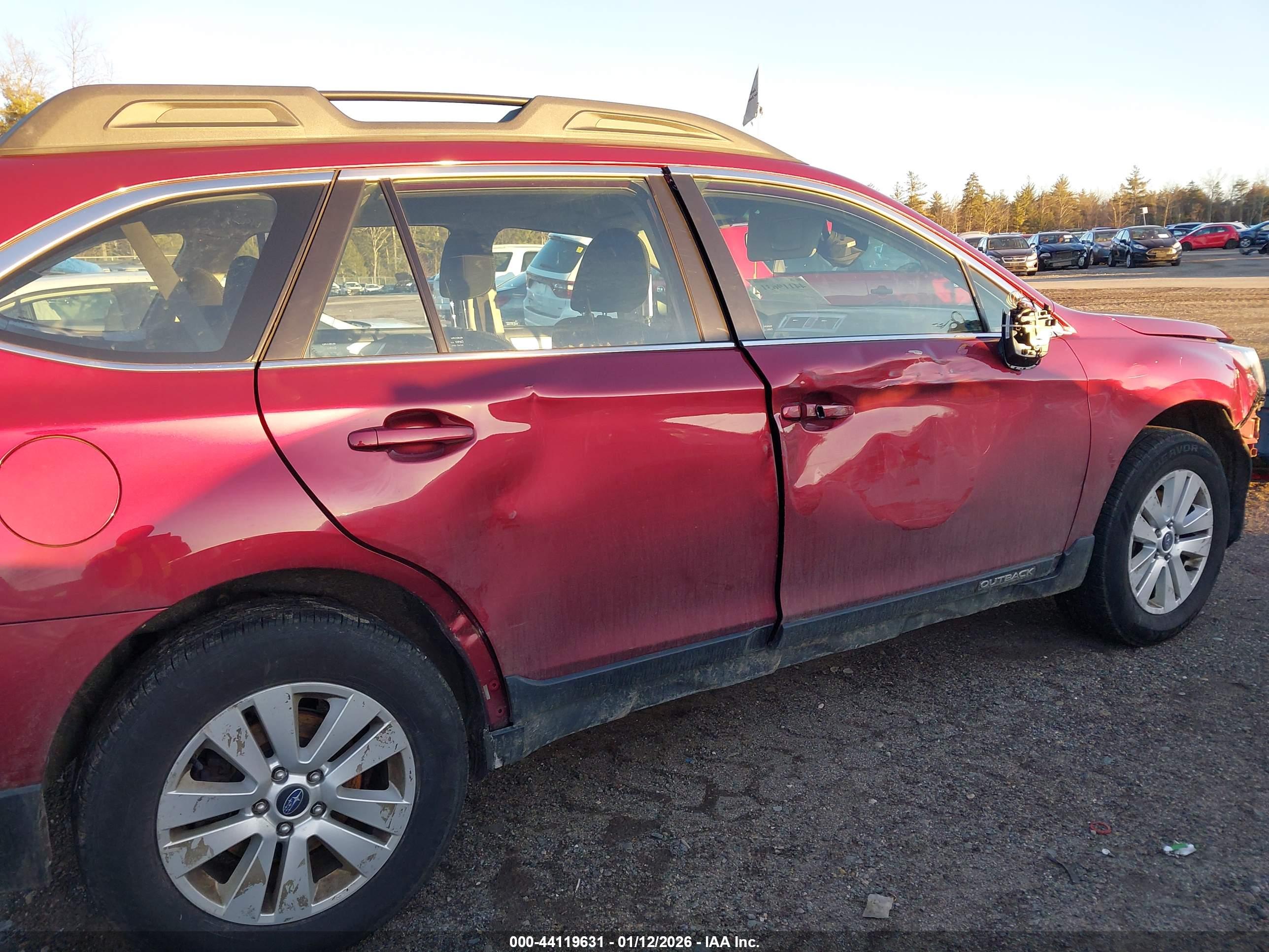 SUBARU OUTBACK image 6