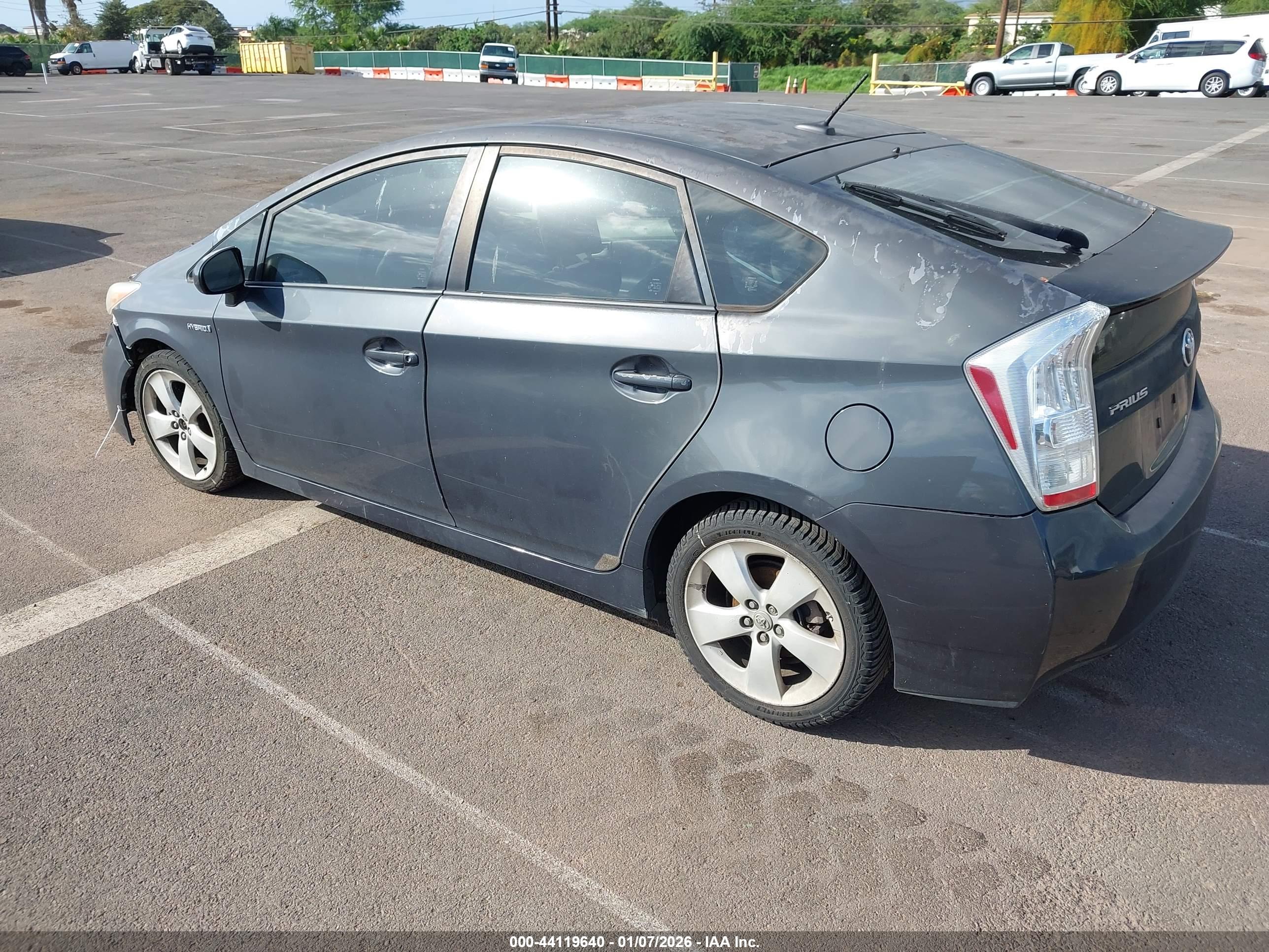 TOYOTA PRIUS image 3