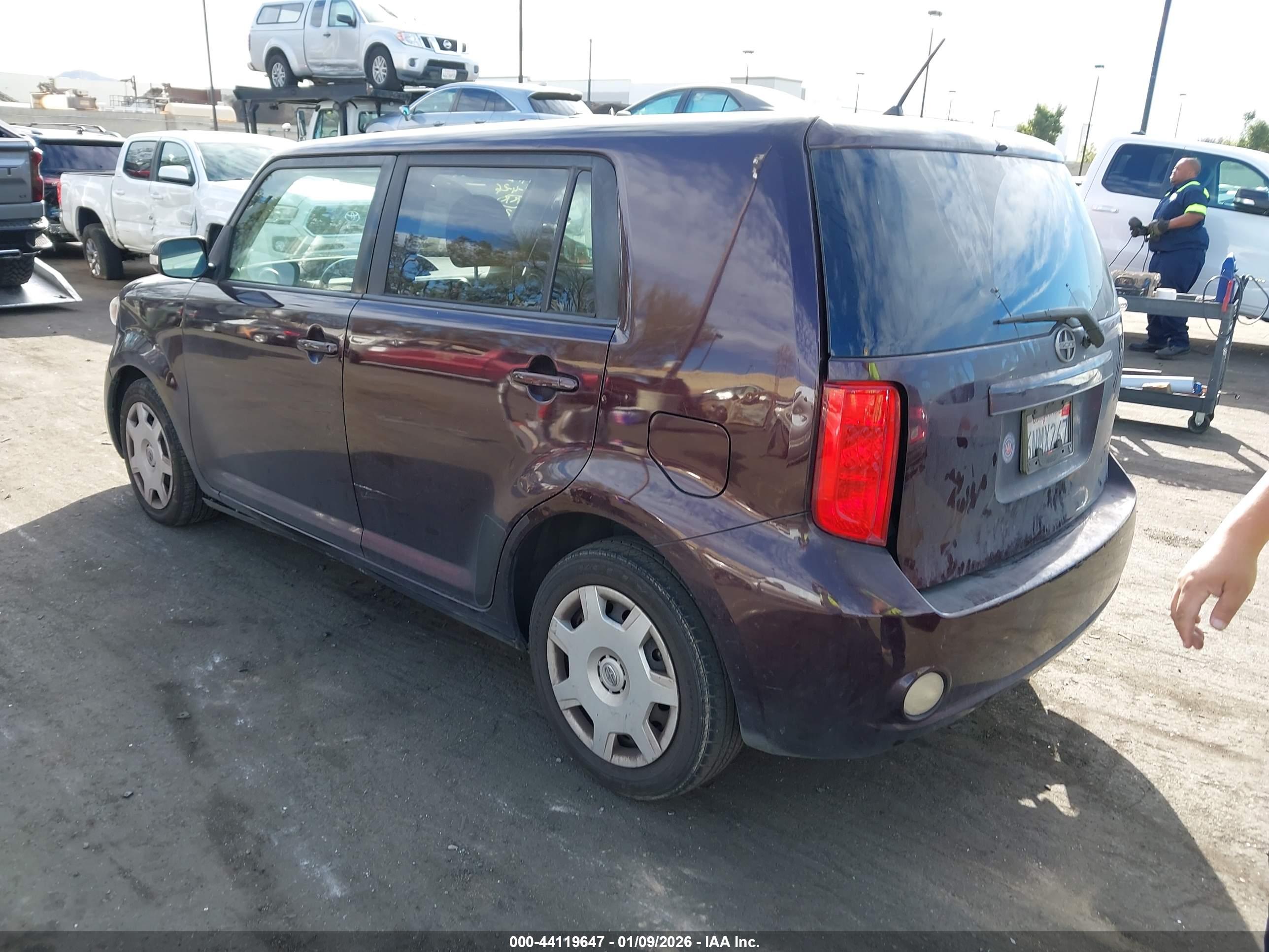 SCION XB image 3