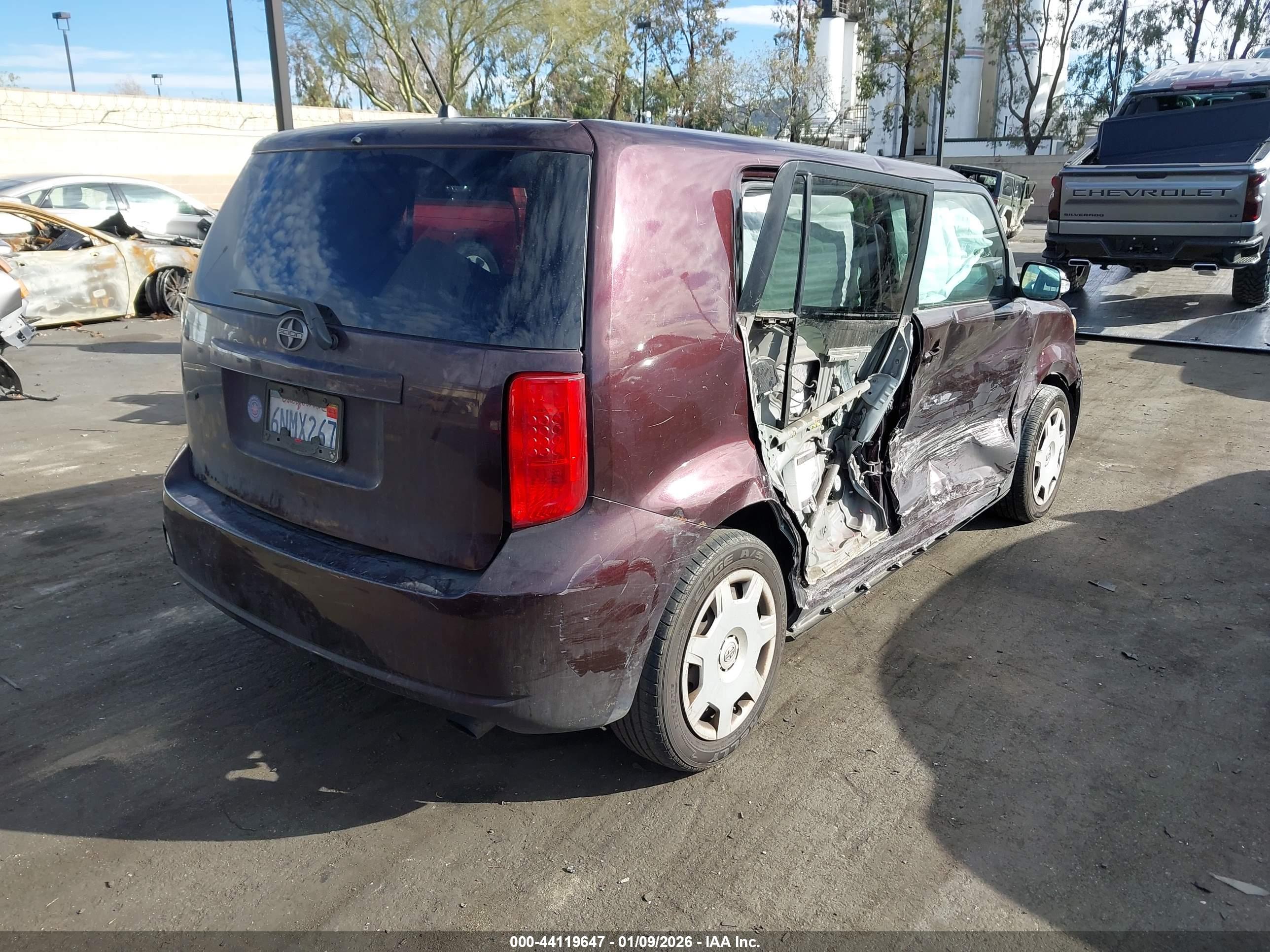 SCION XB image 4