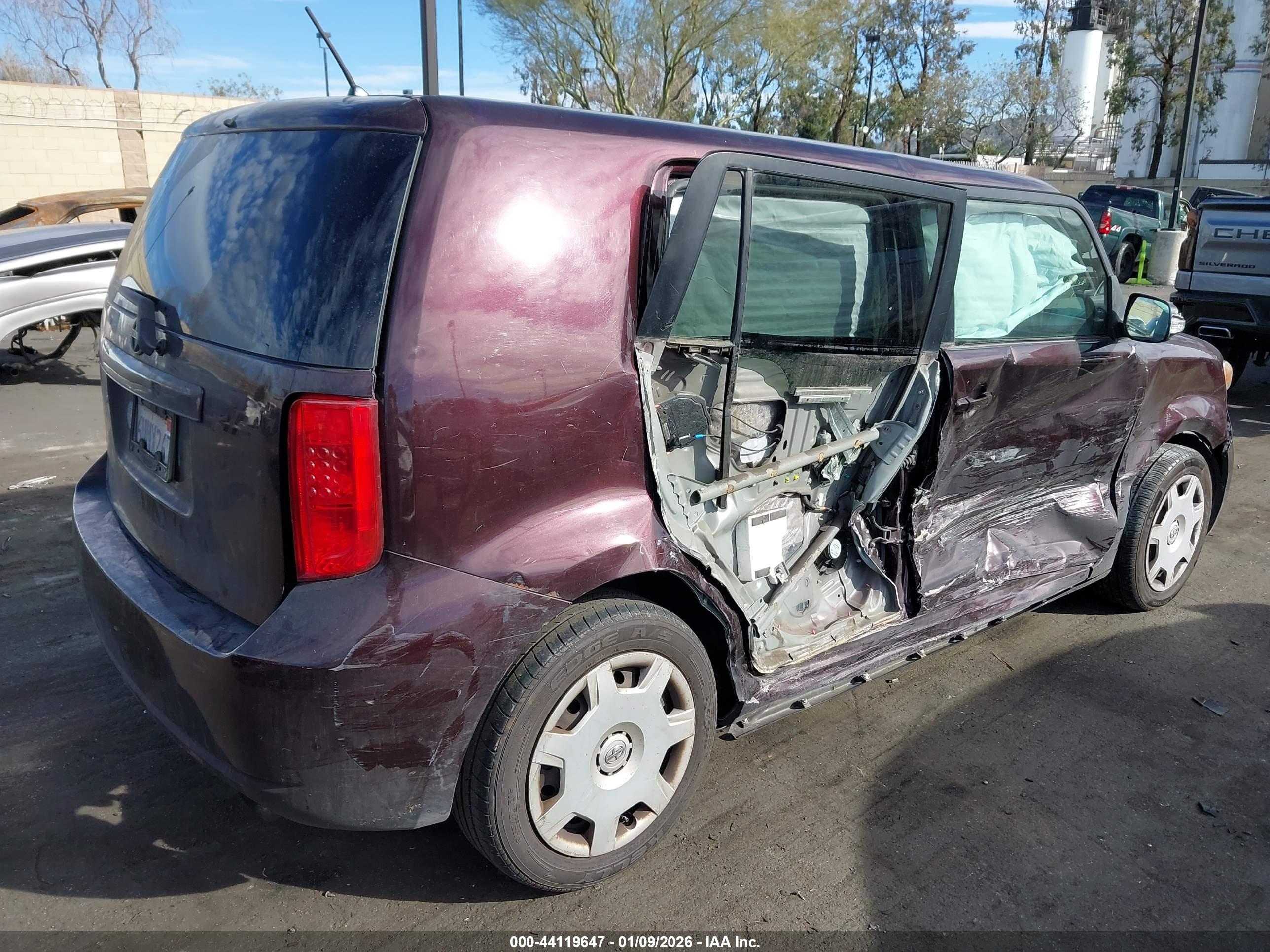 SCION XB image 6