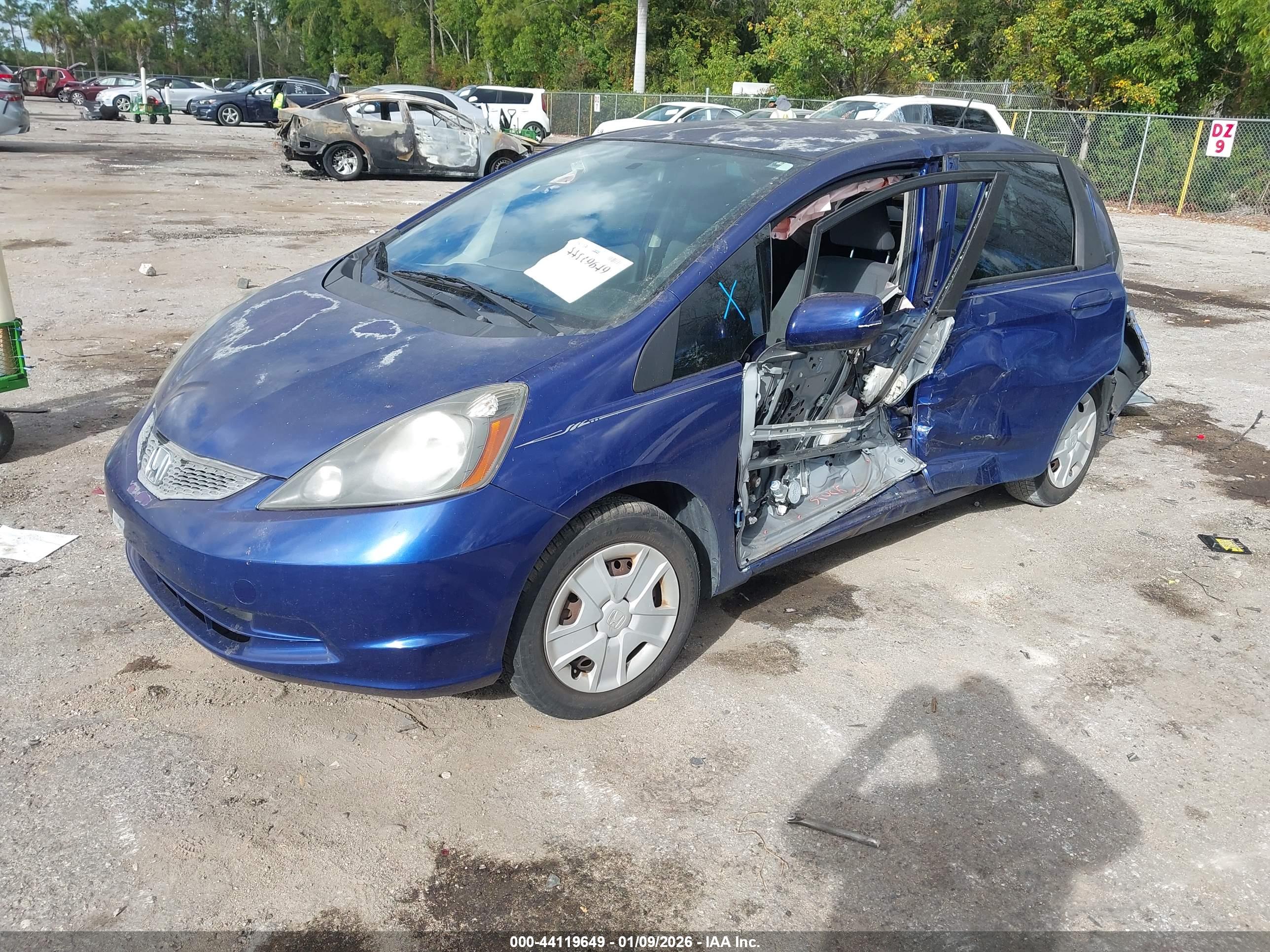 HONDA FIT image 2