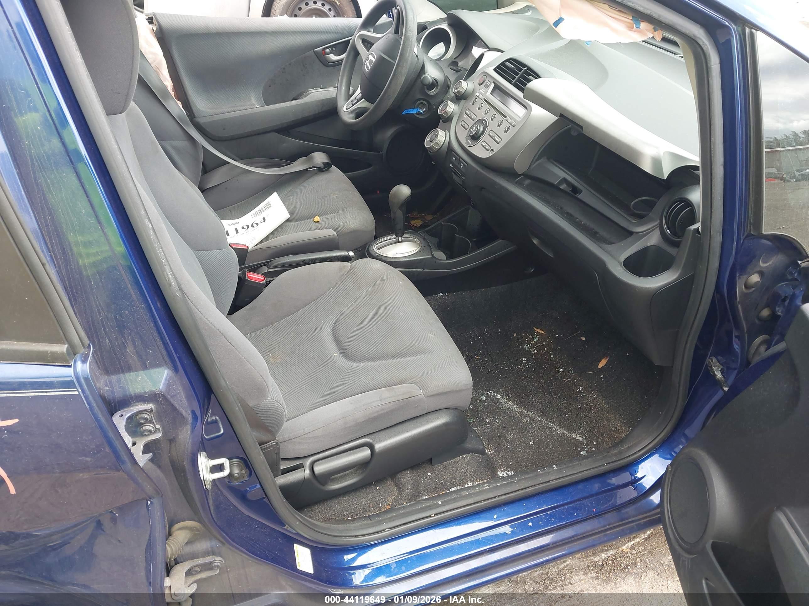 HONDA FIT image 5