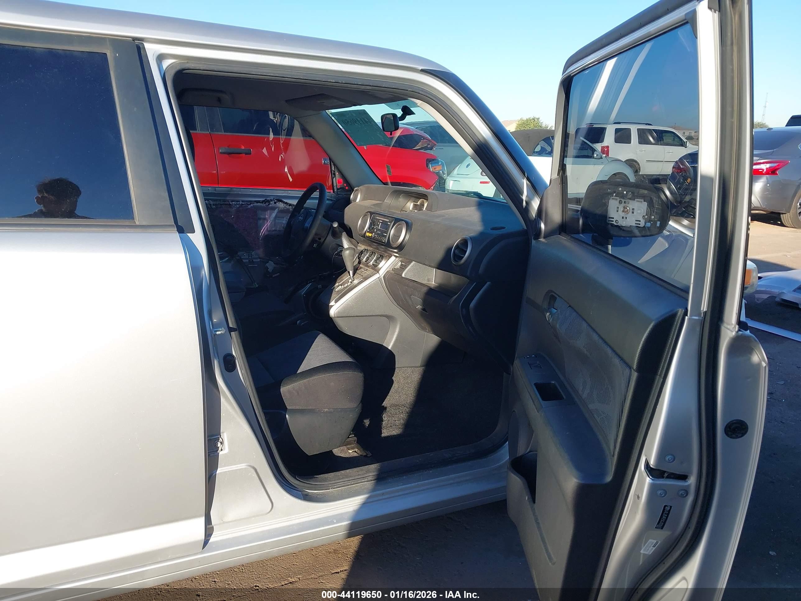 SCION XB image 5