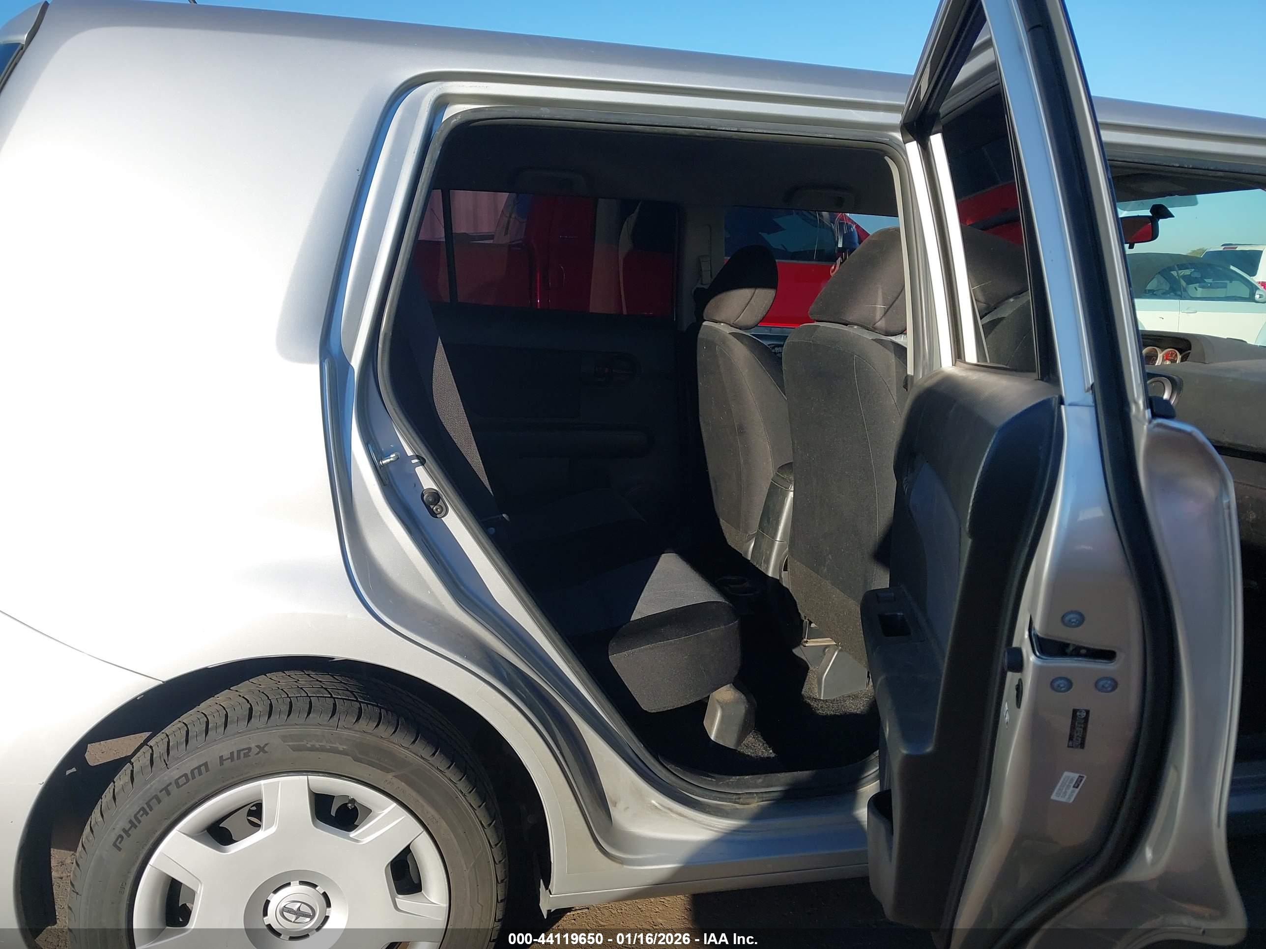 SCION XB image 8