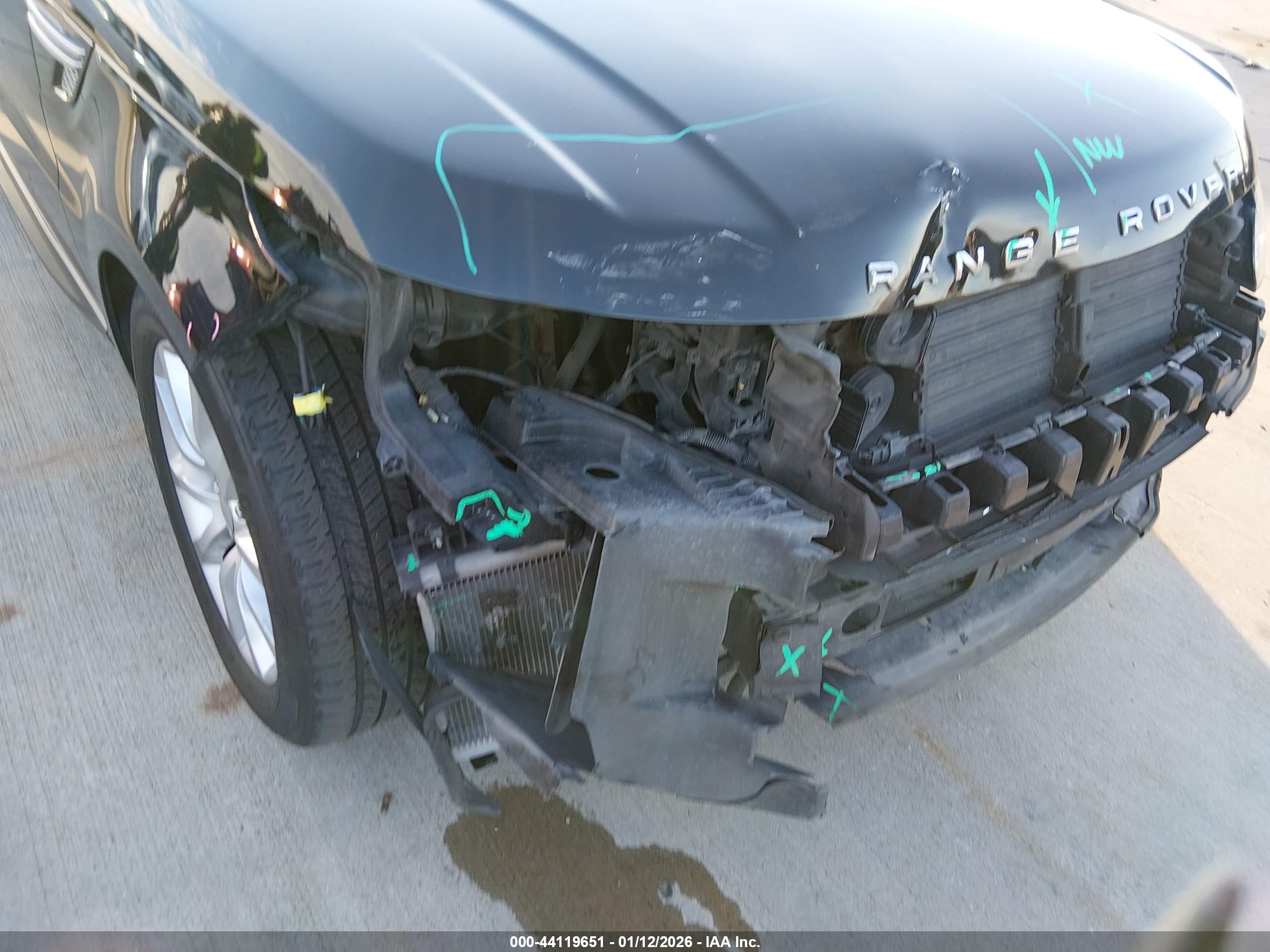 LAND ROVER image 6