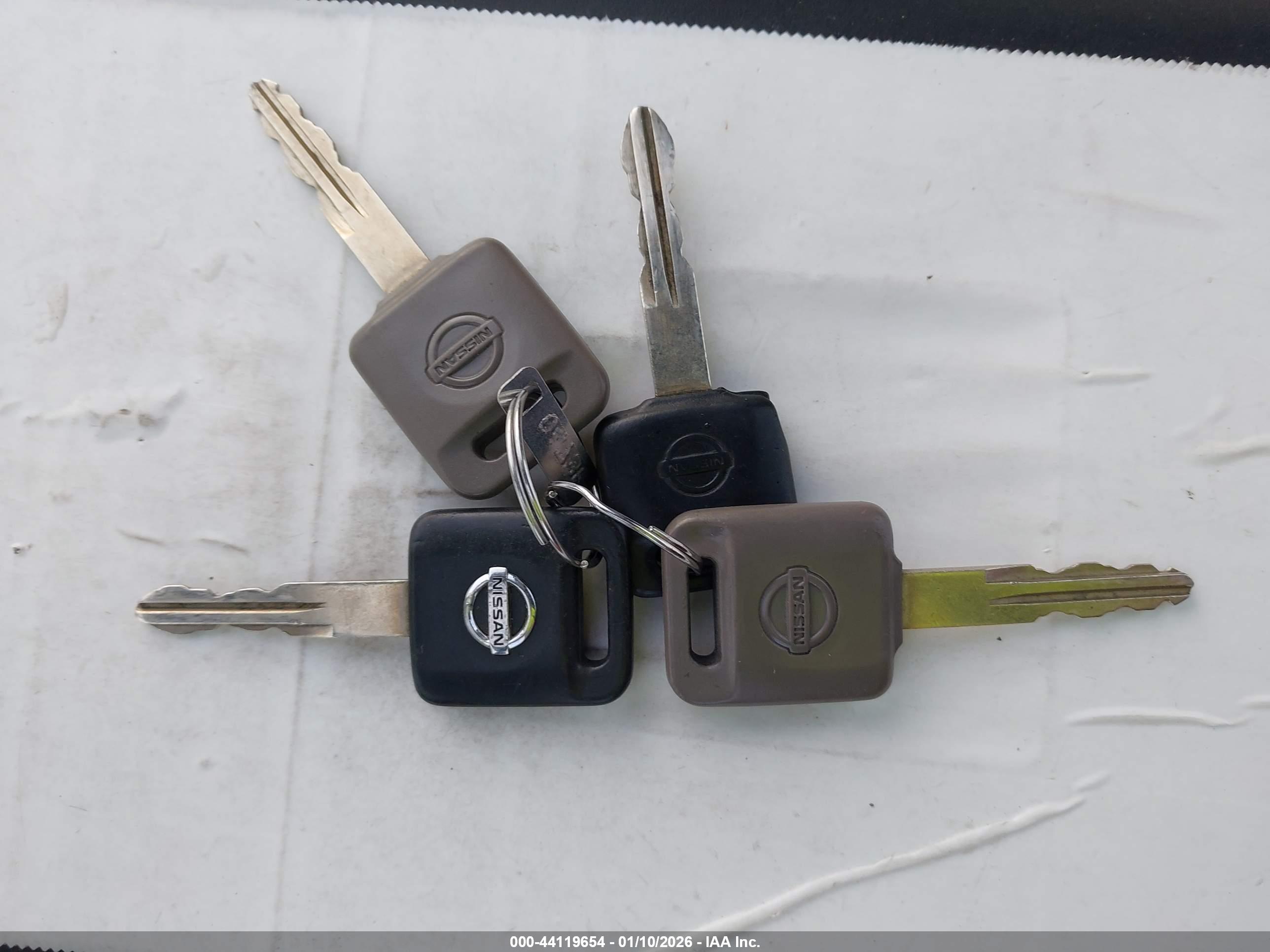 NISSAN TITAN image 11