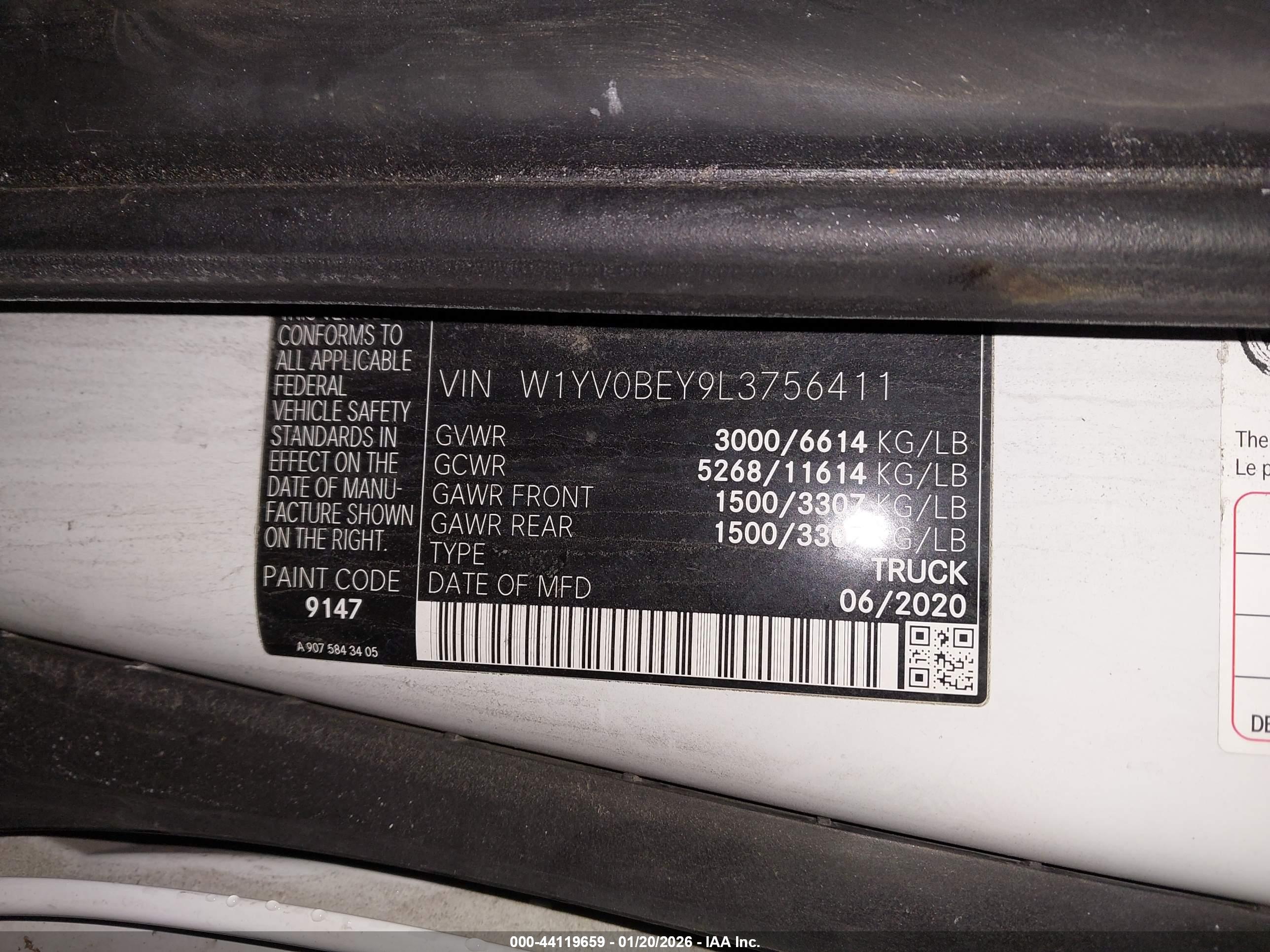 MERCEDES-BENZ METRIS image 9