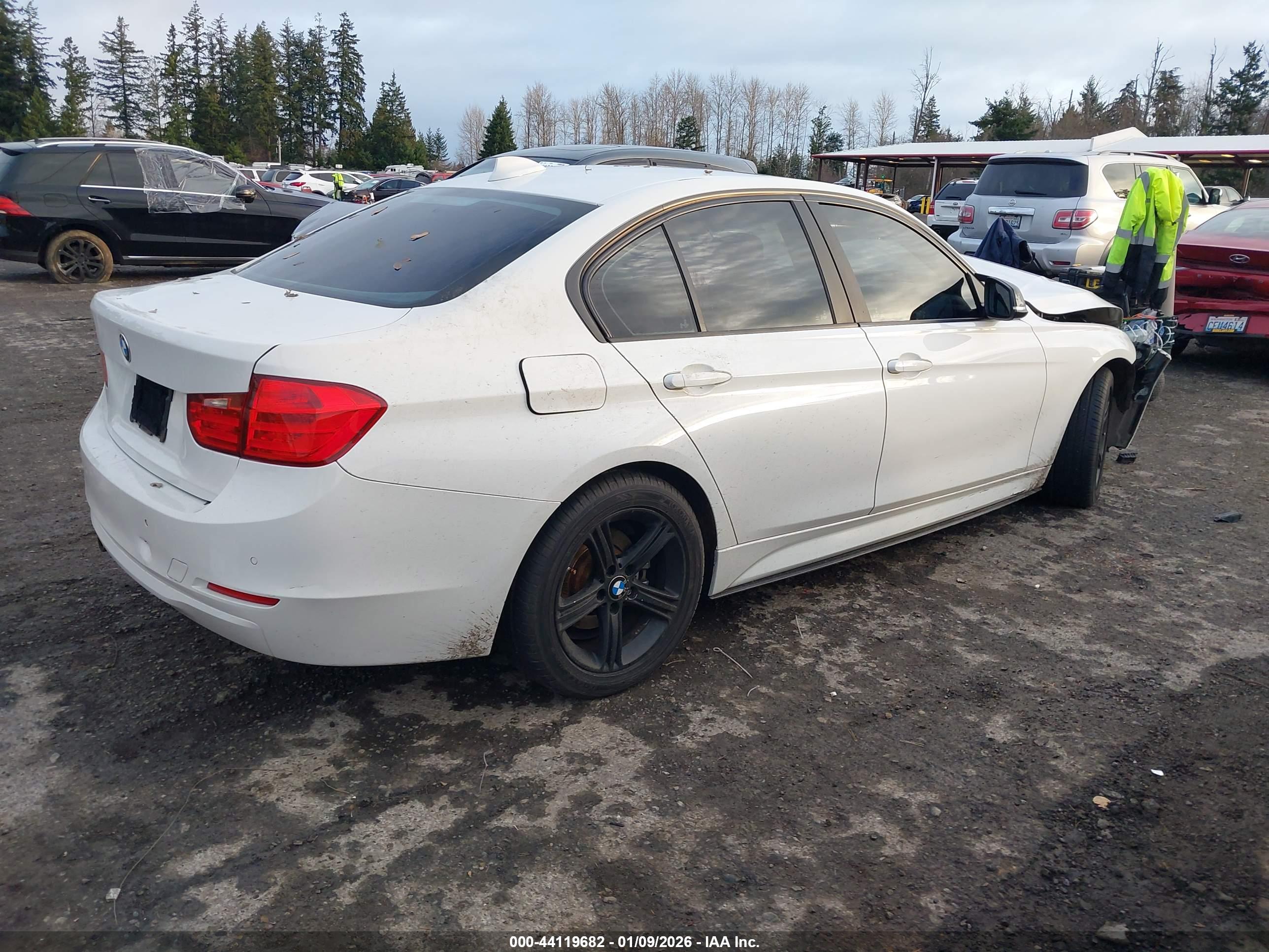 BMW 328I image 4