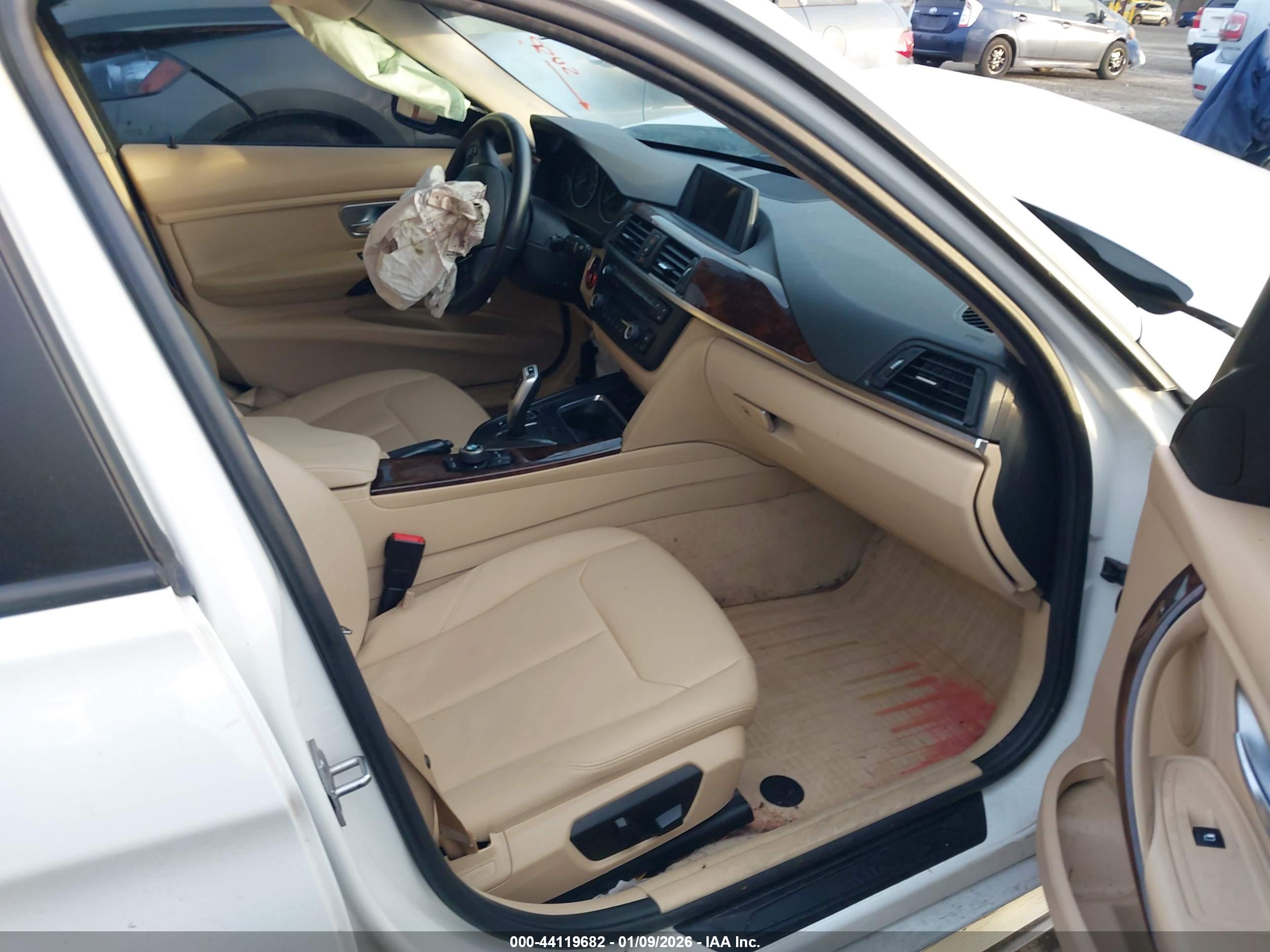 BMW 328I image 5