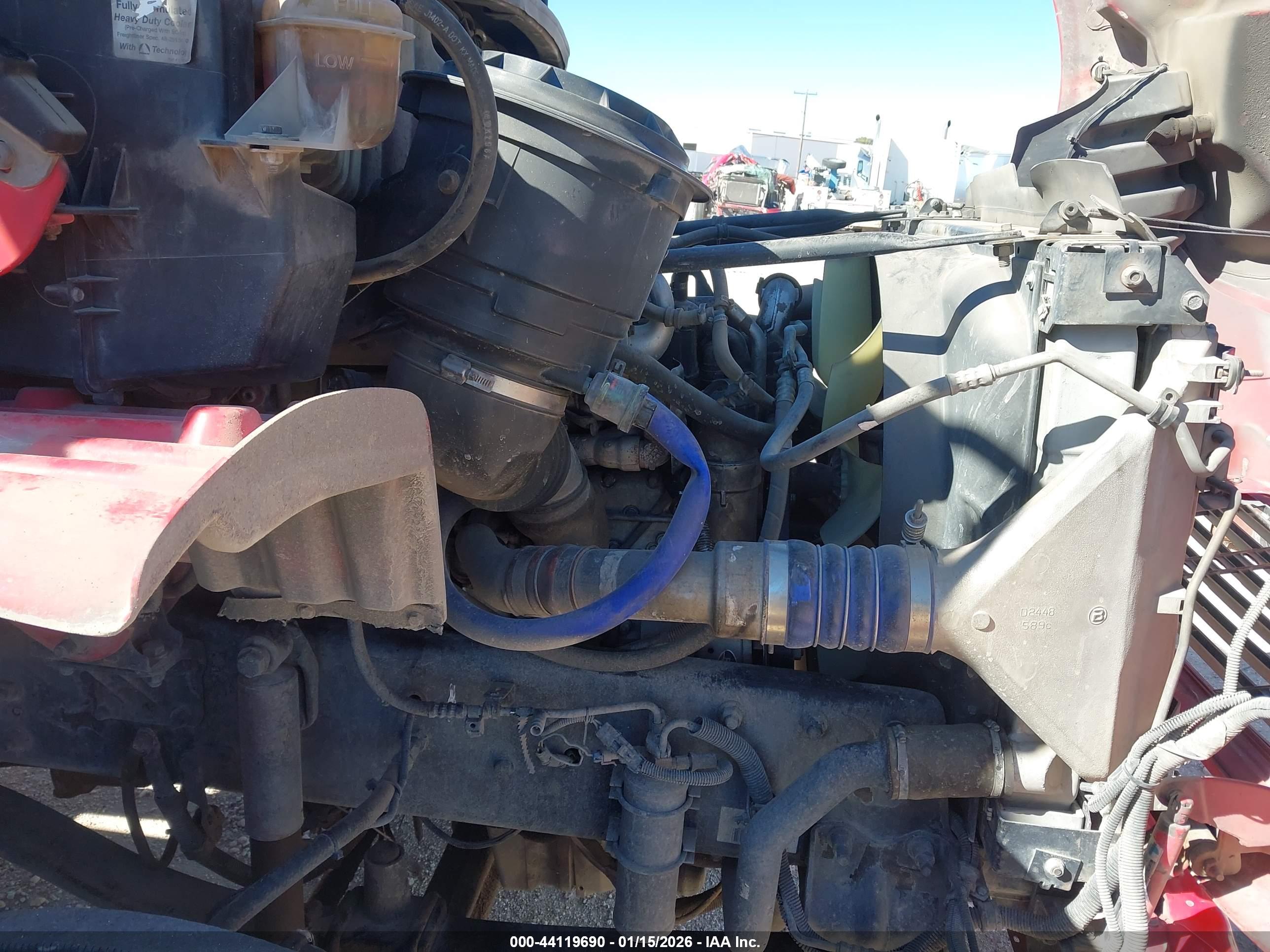 FREIGHTLINER M2 image 10