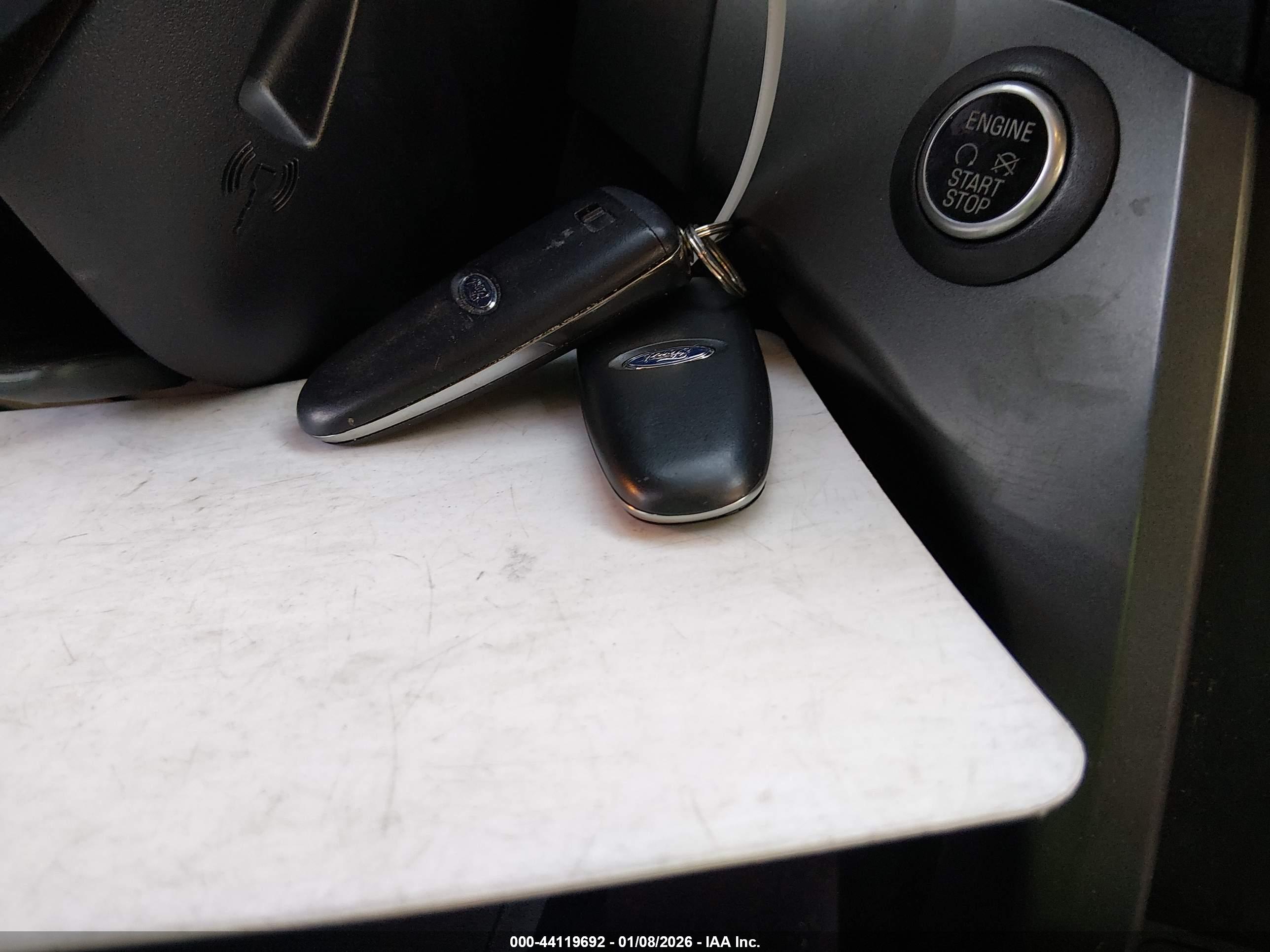 FORD ESCAPE image 11