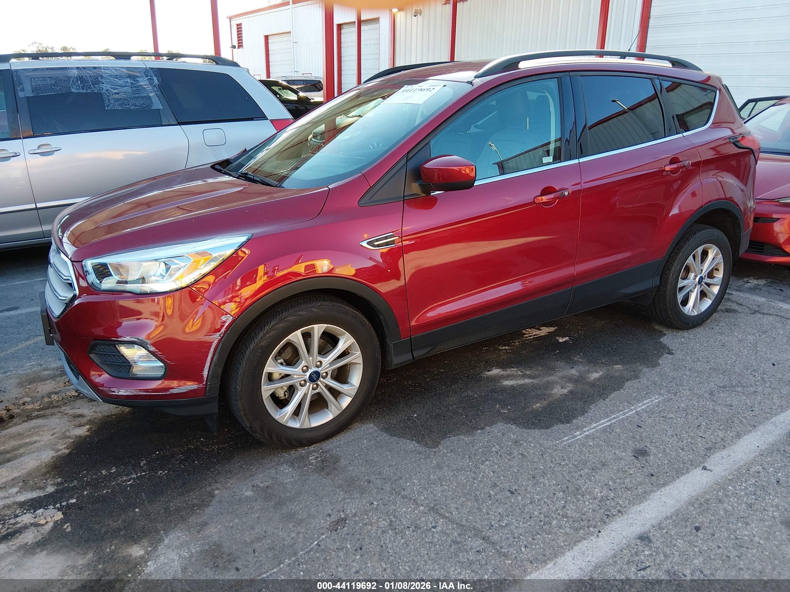 FORD ESCAPE image 2