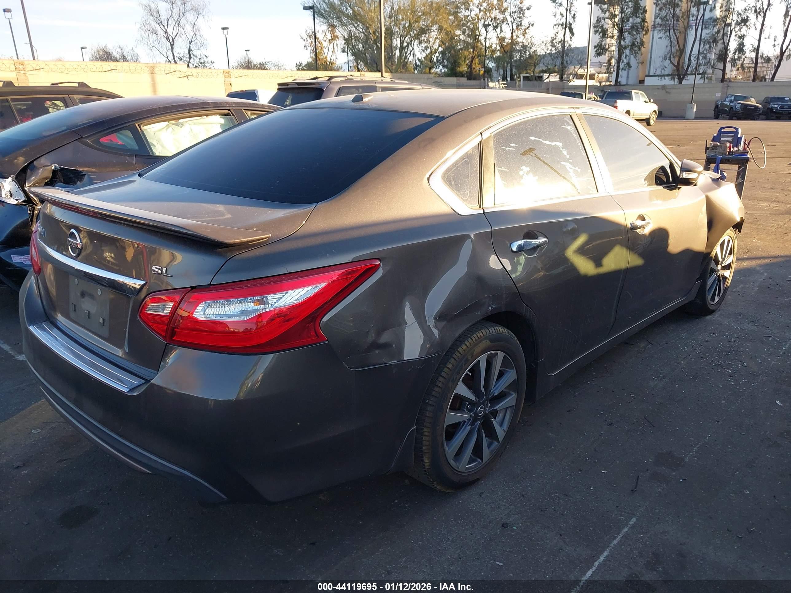 NISSAN ALTIMA image 4