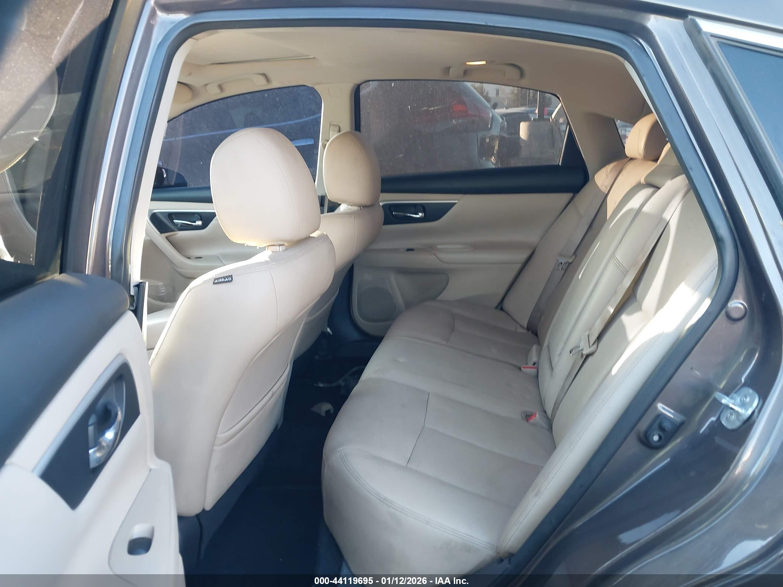 NISSAN ALTIMA image 8
