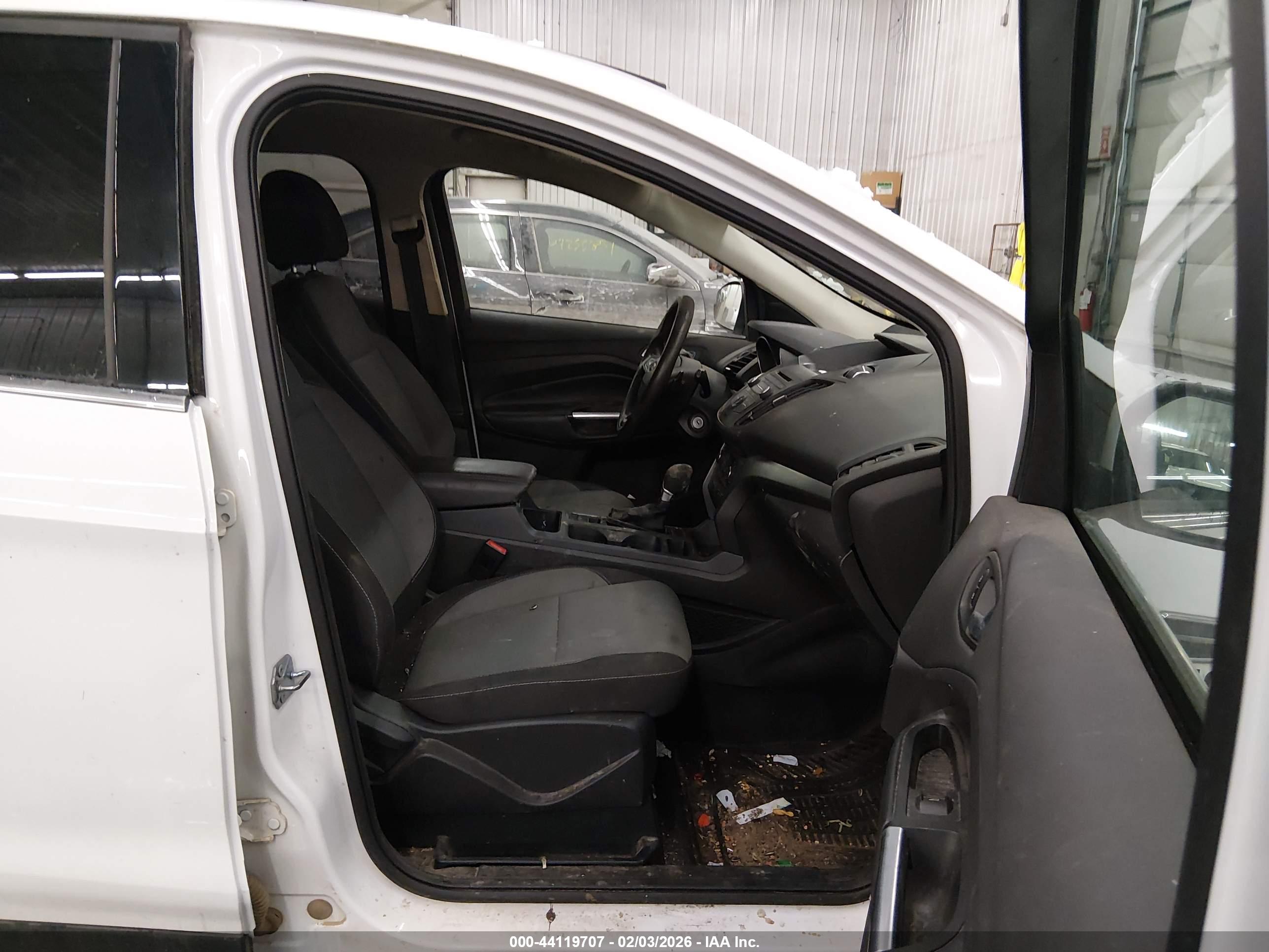 FORD ESCAPE image 5