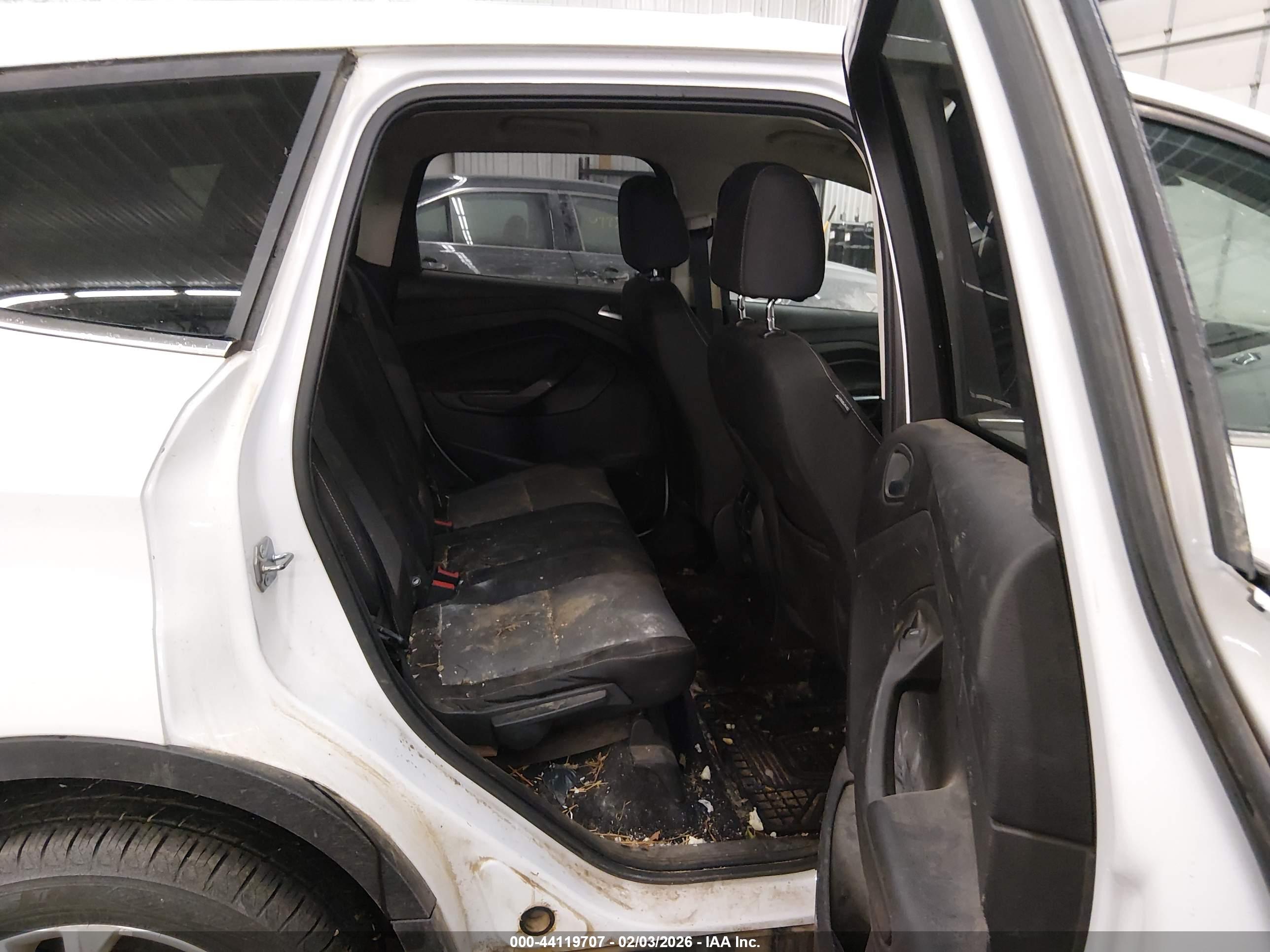 FORD ESCAPE image 8